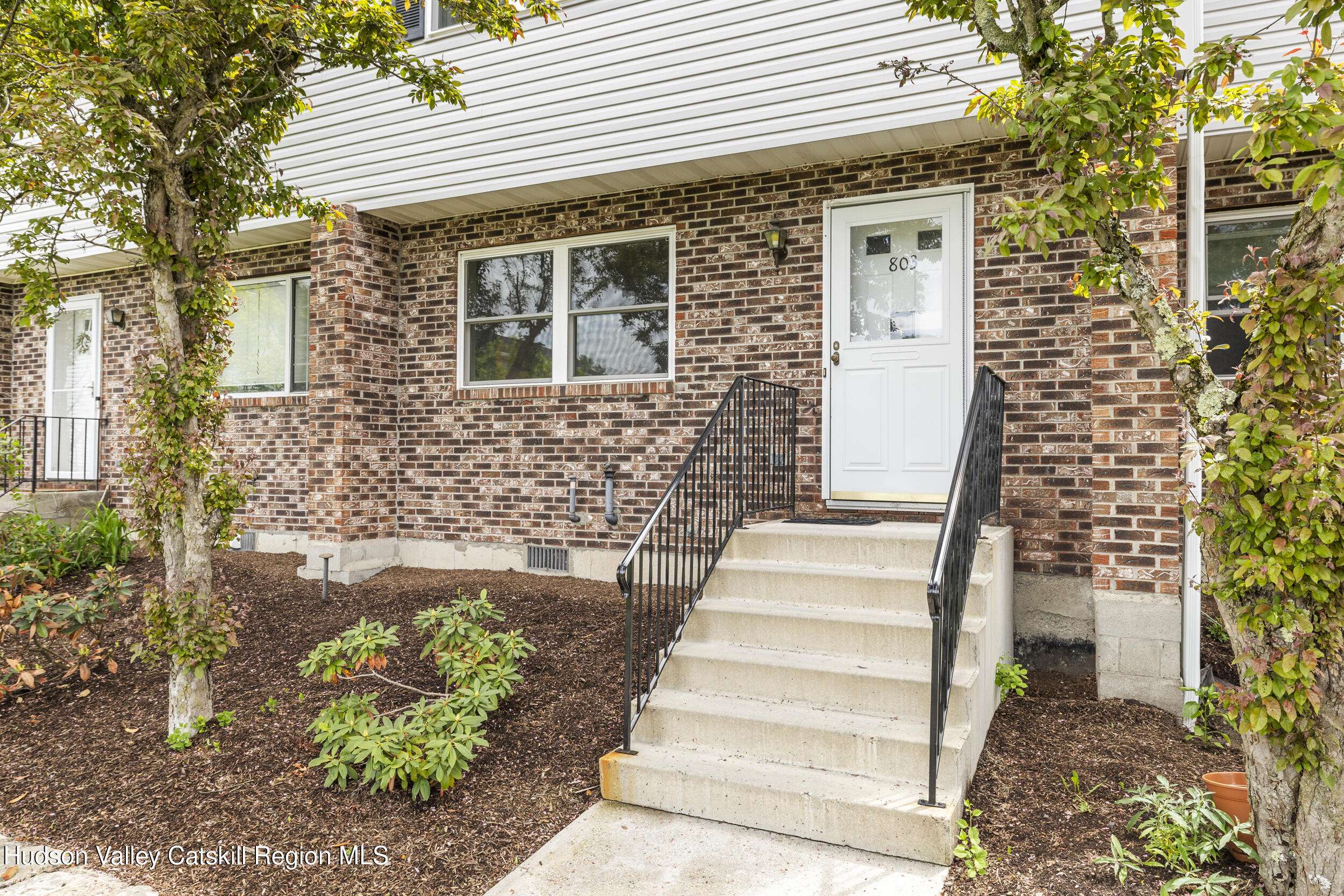 New Paltz, NY 12561,803 Briarwood CT