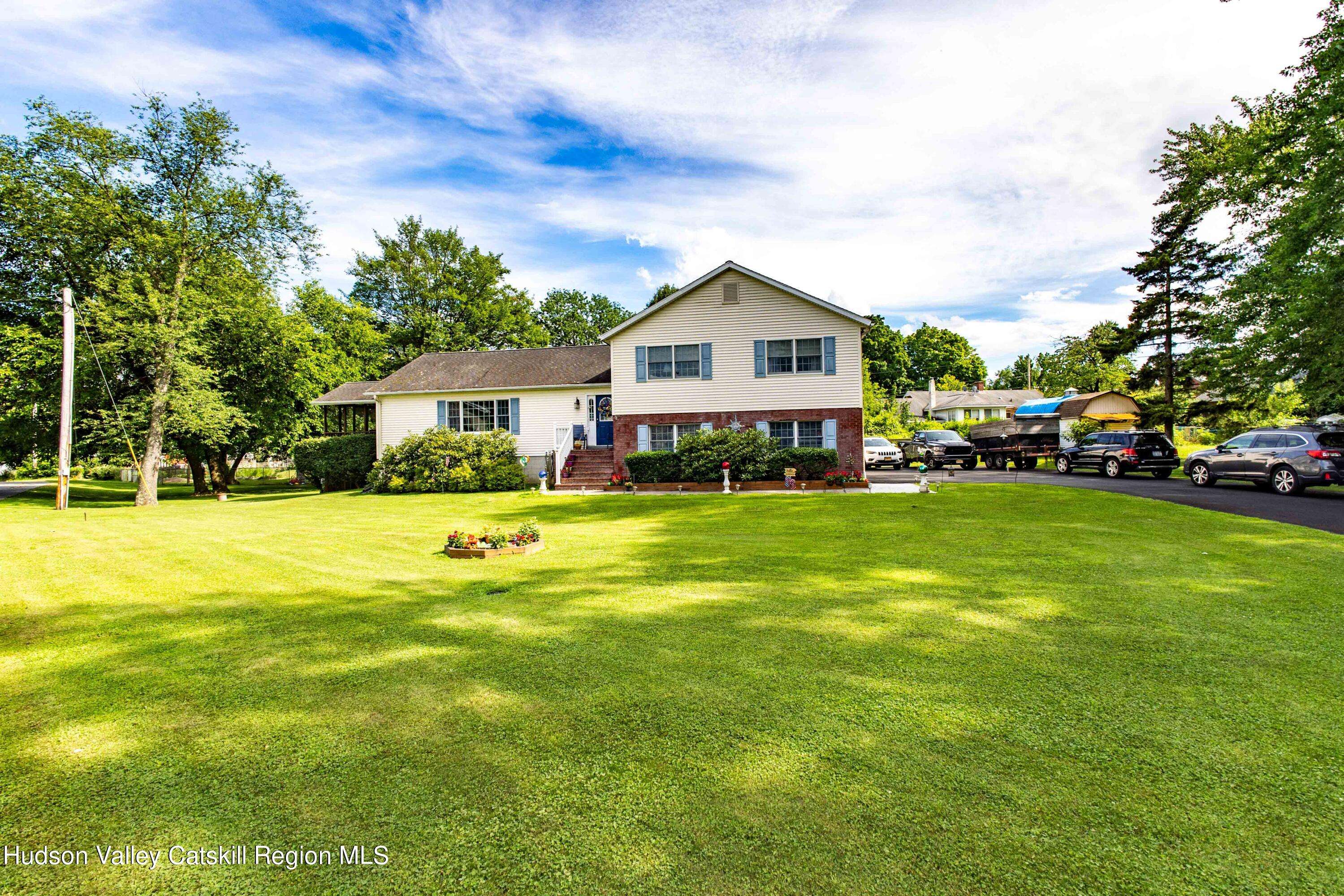 Saugerties, NY 12477,38 Mill Ln EXT