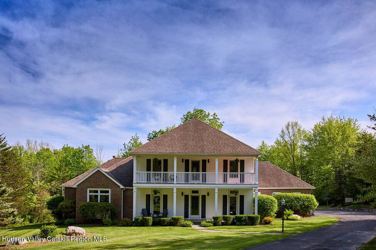 New Paltz, NY 12561,11 Tall Pines RD