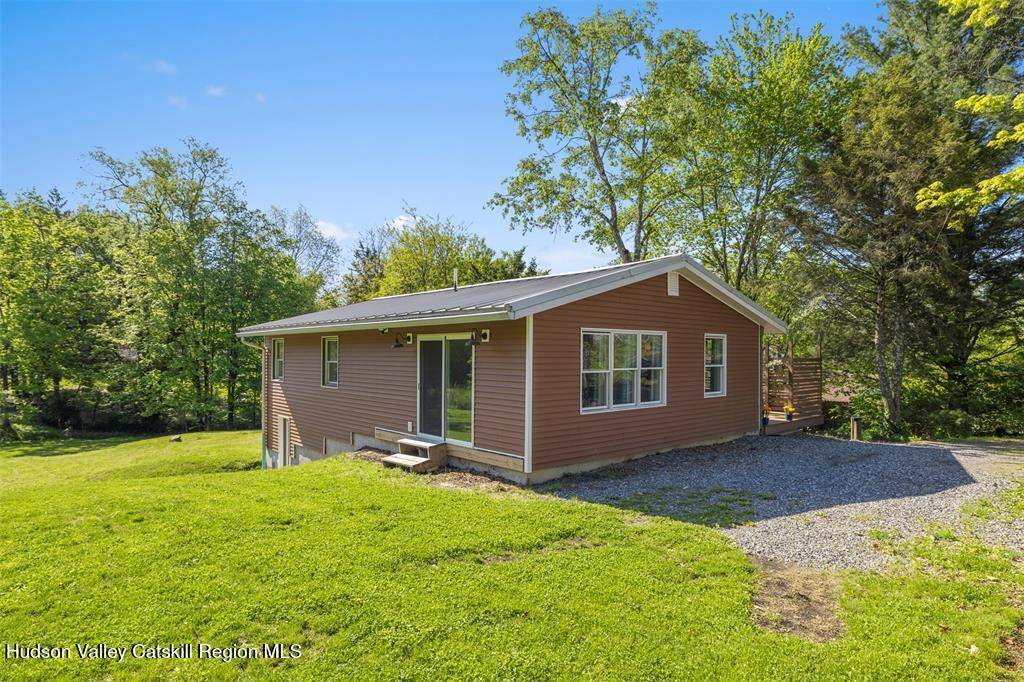 New Paltz, NY 12561,2 Mountain View Pl N PL N