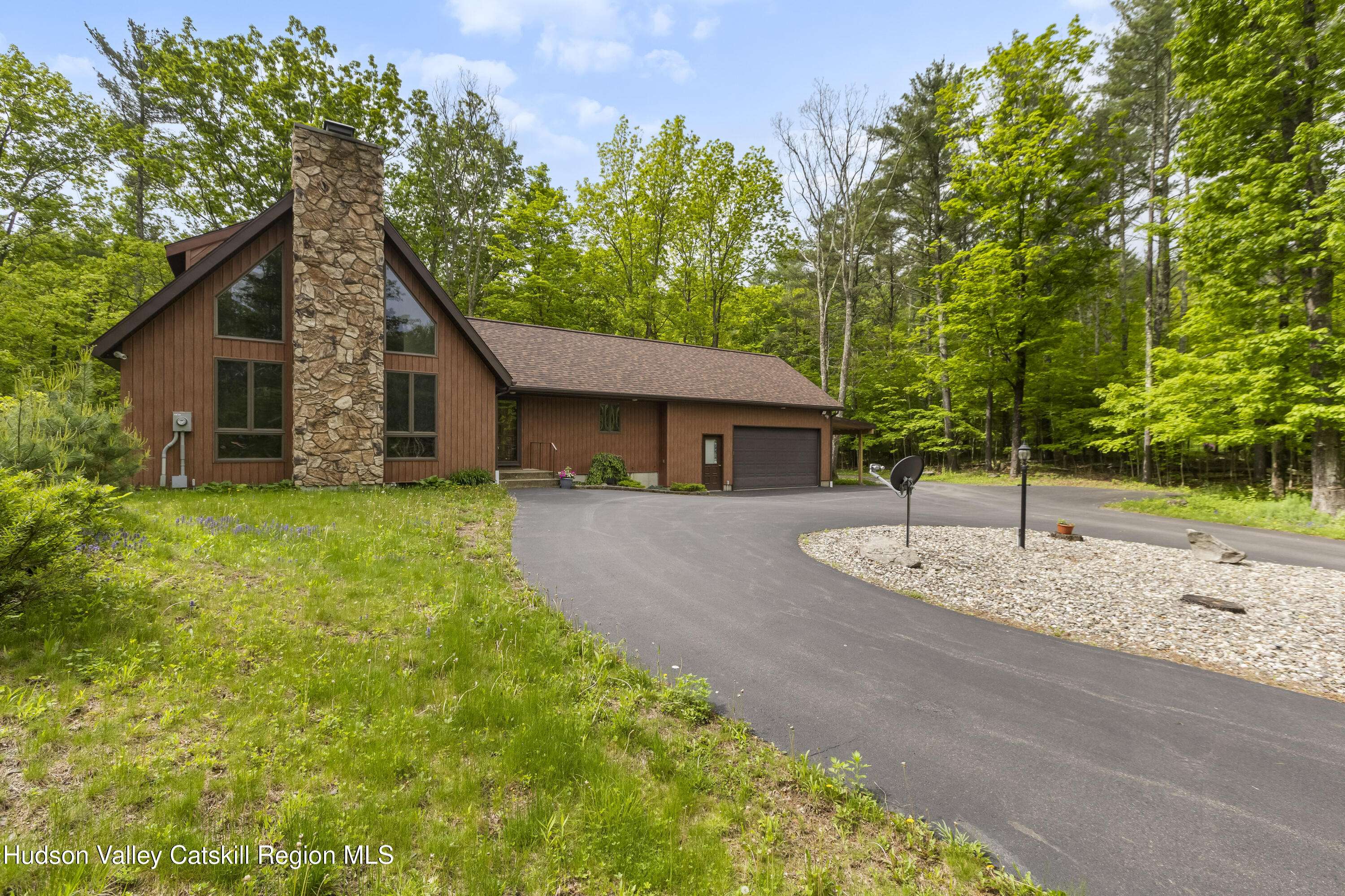 Round Top, NY 12473,48 Deer Park Rd RD