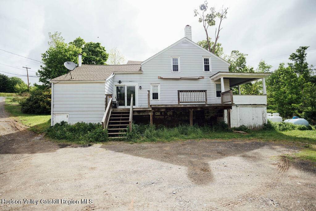 East Chatham, NY 12060,2907 County Route 9