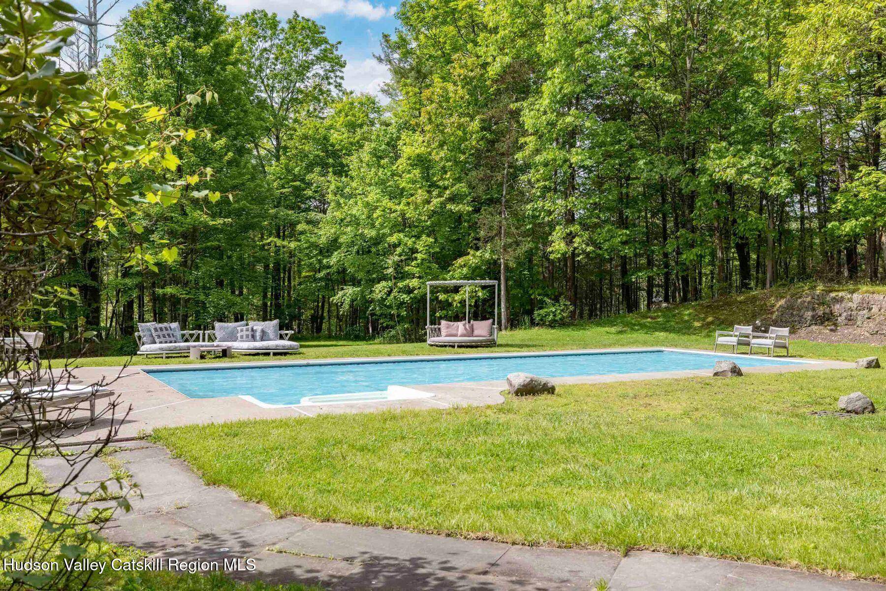 Woodstock, NY 12498,16 Juniper LN