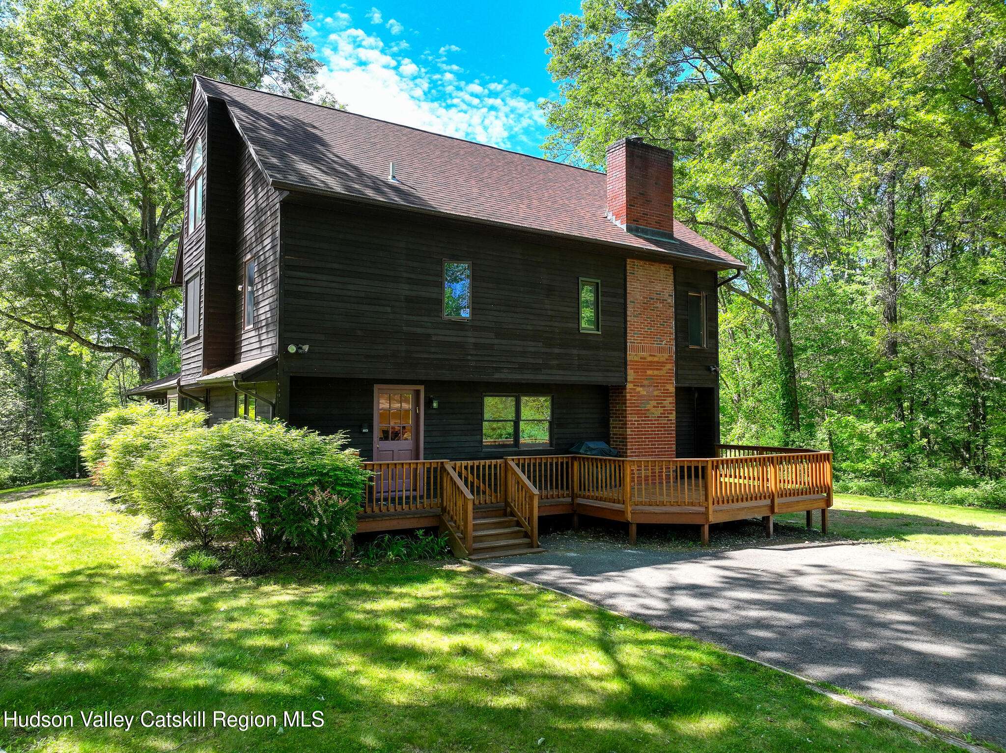 New Paltz, NY 12561,7 Elliotts LN