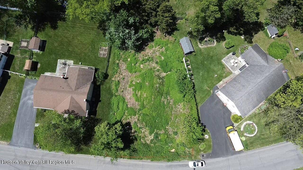 Hurley, NY 12443,350 Elmendorf DR
