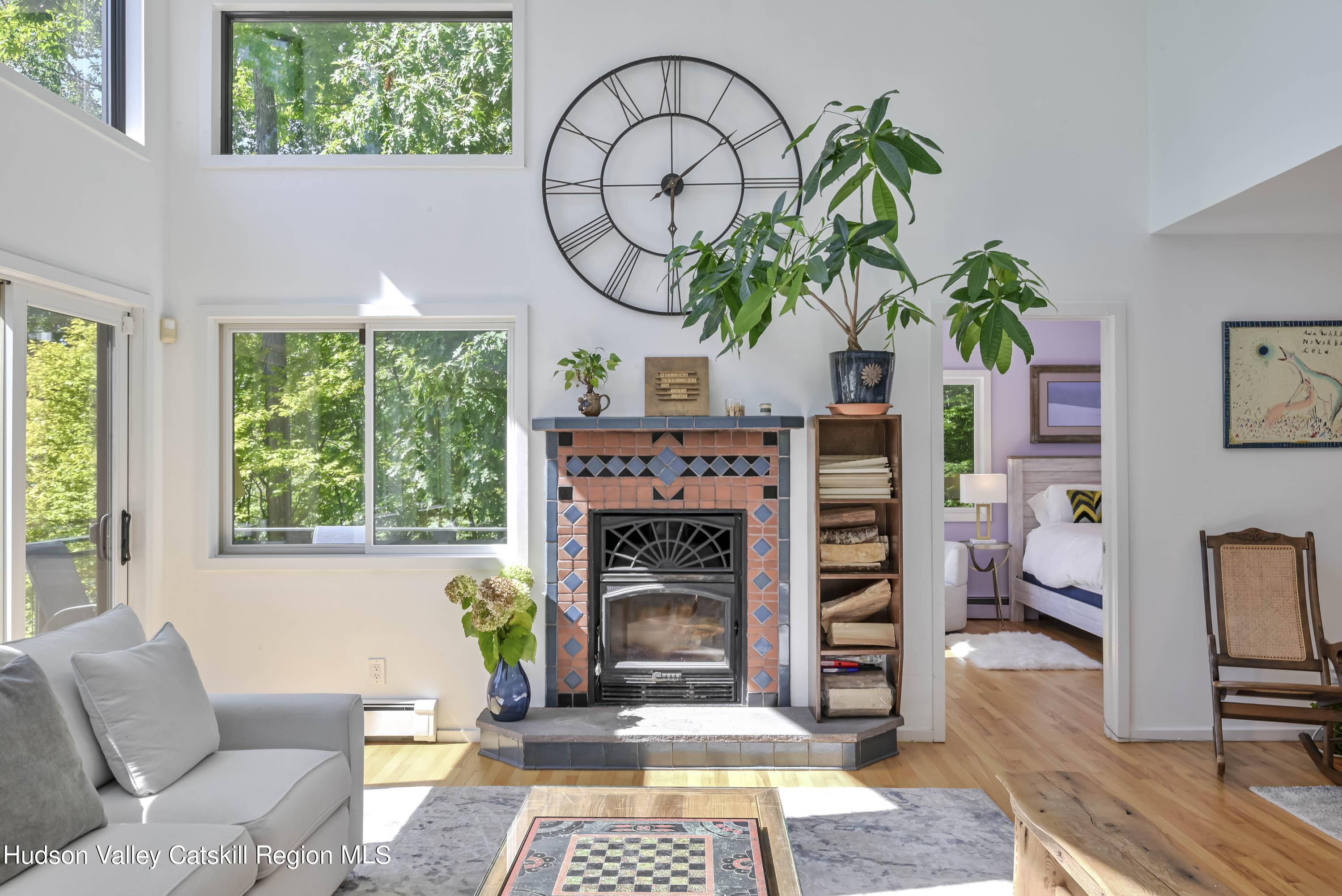 Woodstock, NY 12498,208 Grogkill RD
