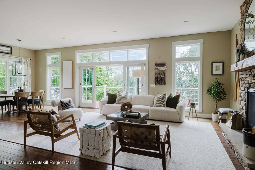 Craryville, NY 12521,225 Lakeview RD