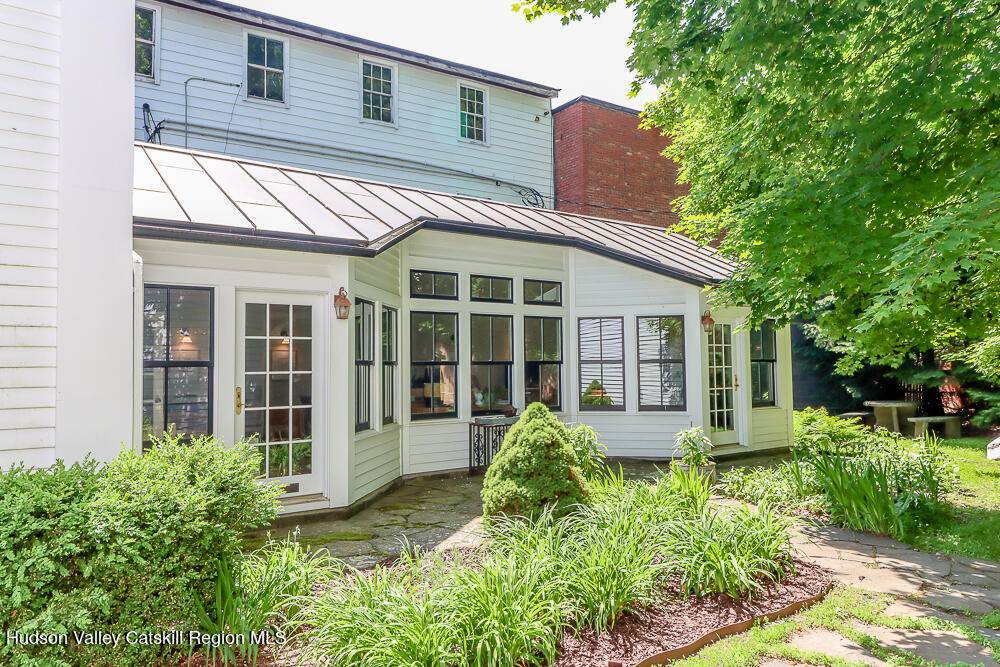 Chatham, NY 12037,38 Main ST