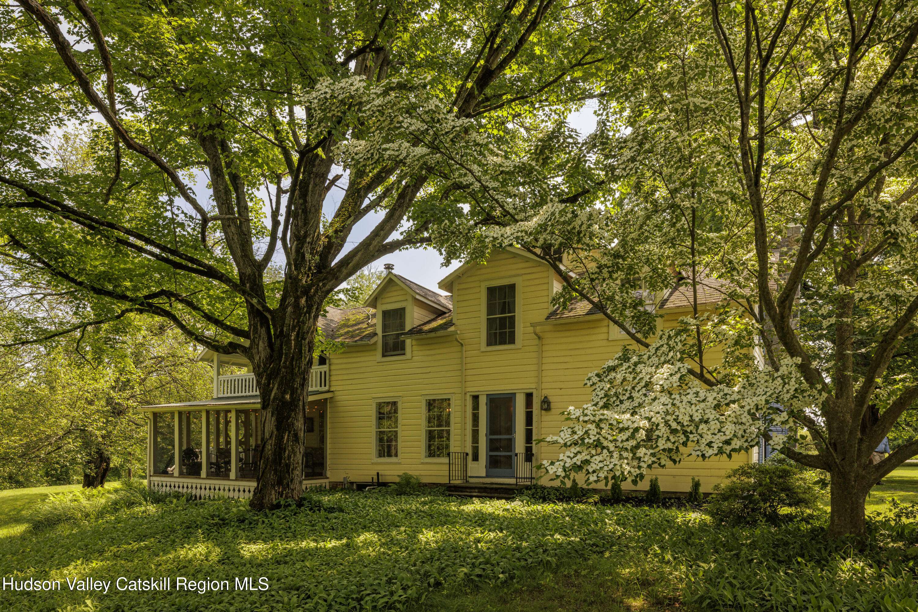 East Schodack, NY 12063,797 Western RD