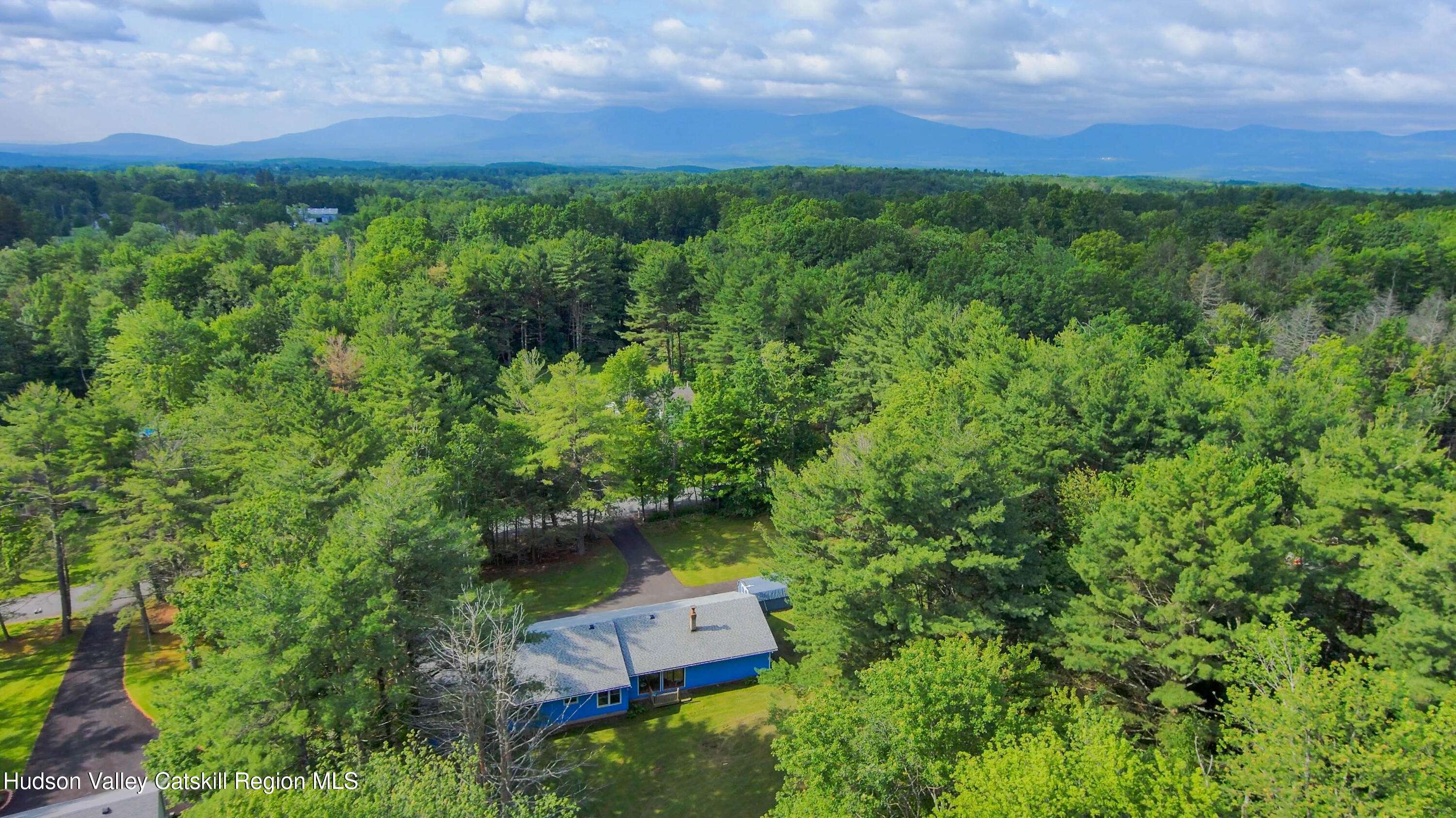 Greenville, NY 12083,22 Elm Lane LN