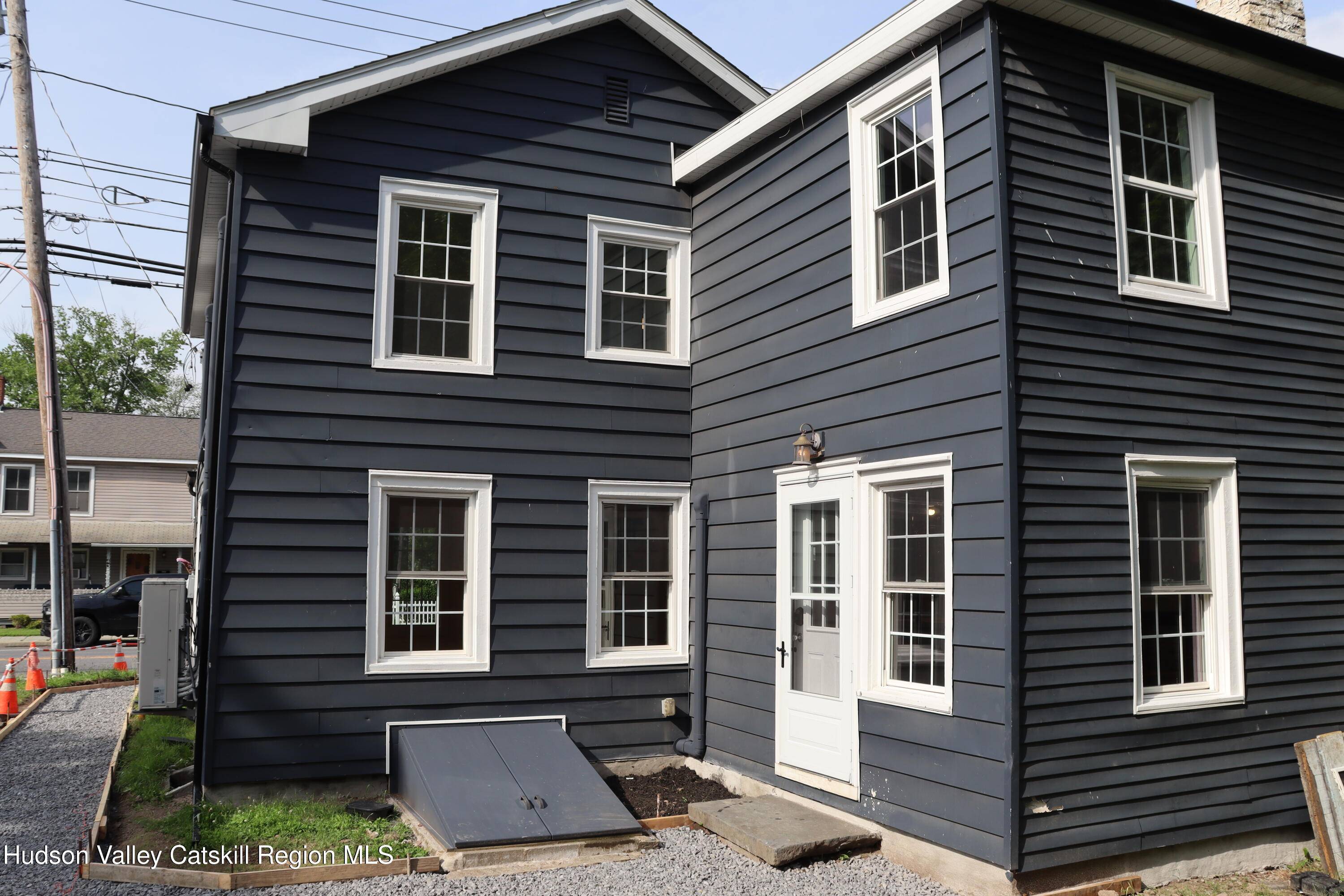 Saugerties, NY 12477,42 Ulster Avenue AVE