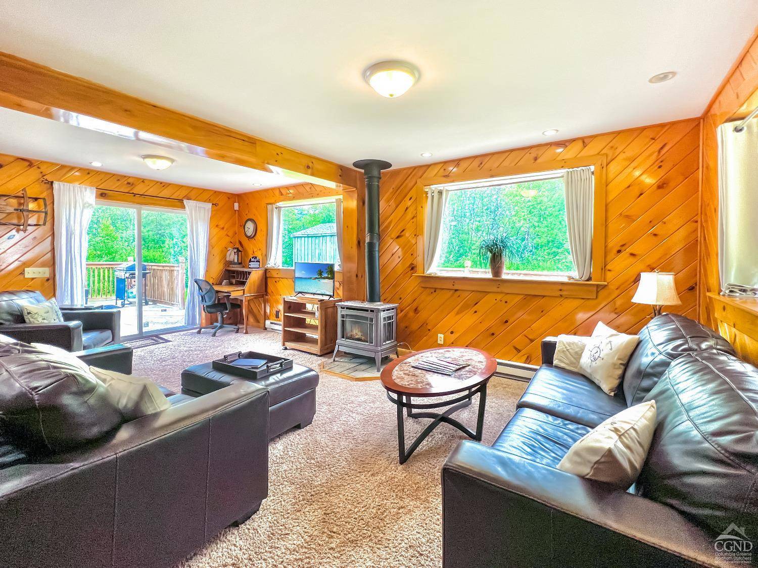 Tannersville, NY 12485,51 Grays LN