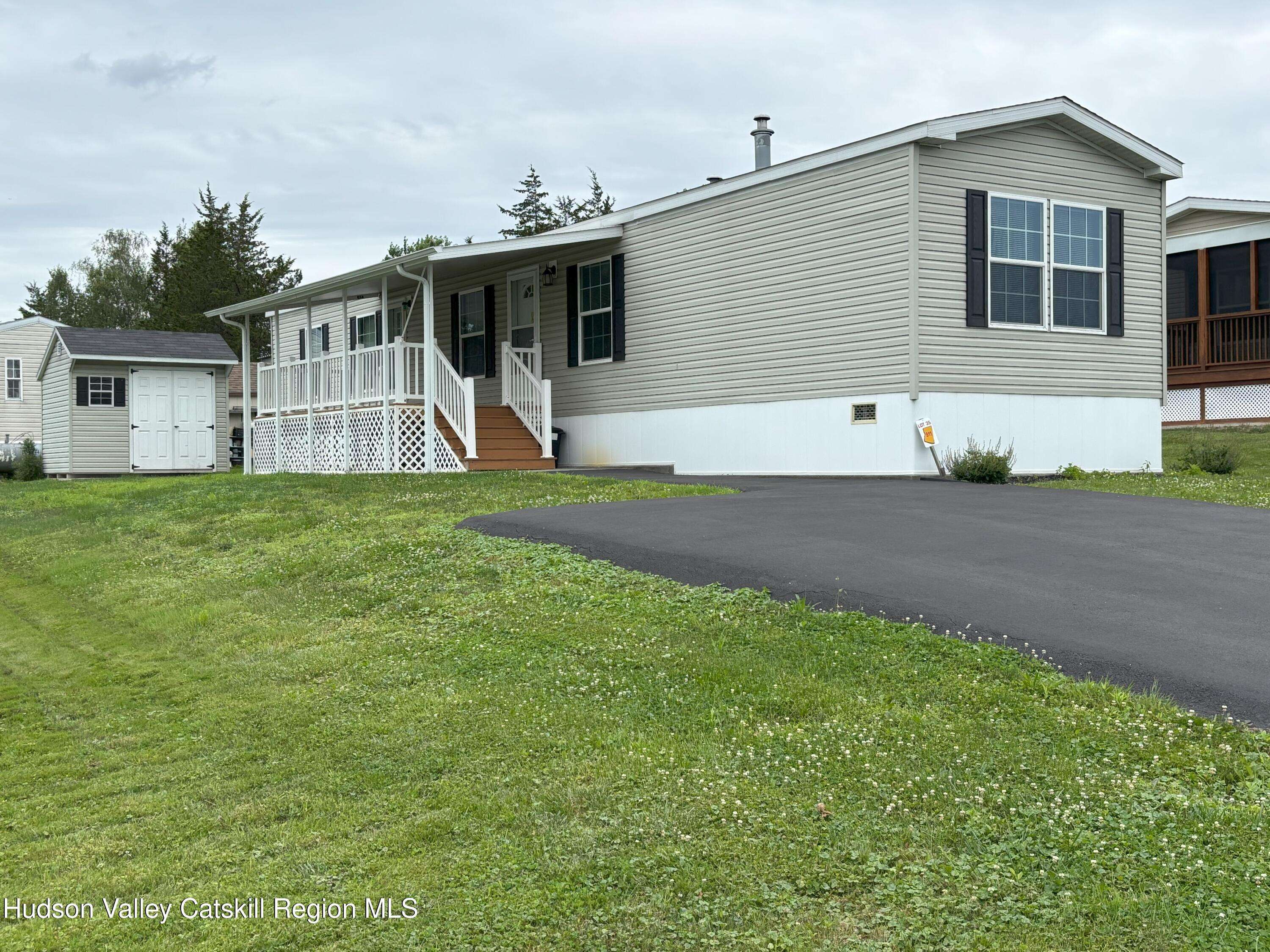 Hudson, NY 12534,50 Kipp LN #35