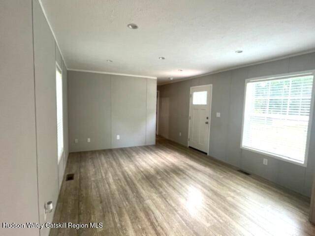 Stephentown, NY 12169,25 Oak WAY