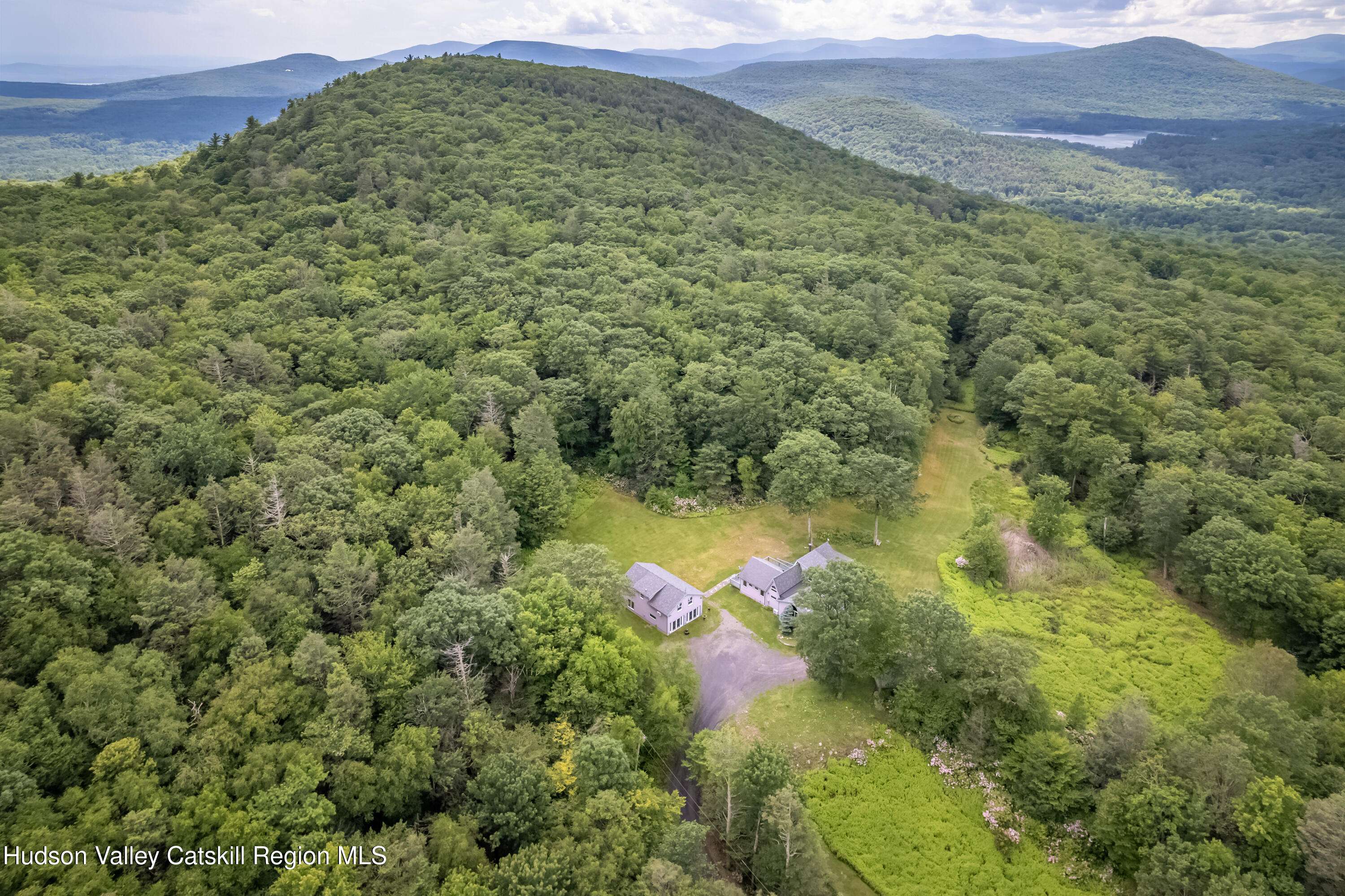 Bearsville, NY 12409,128 Newcut RD