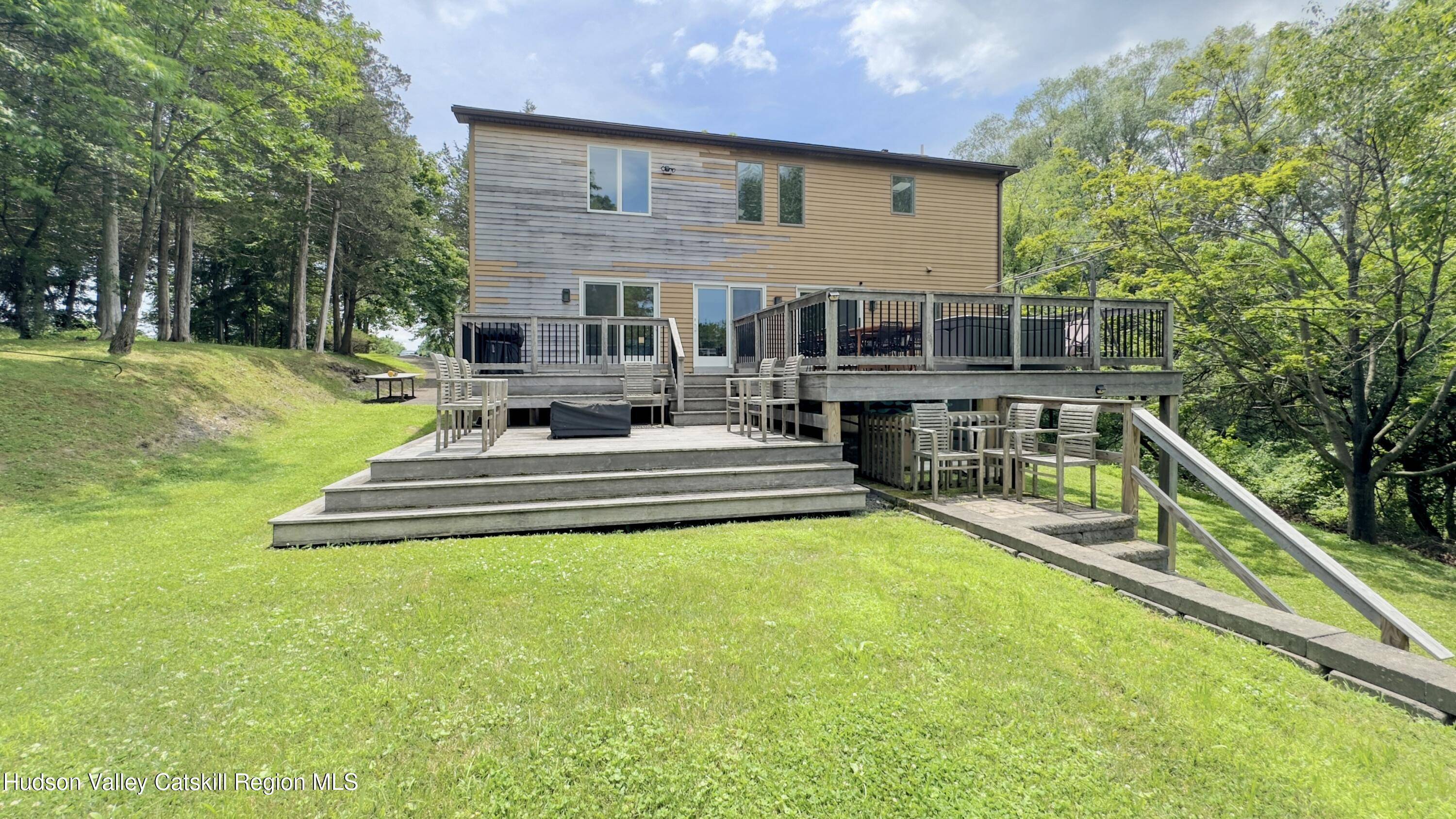 Athens, NY 12015,3223 Sleepy Hollow Rd RD