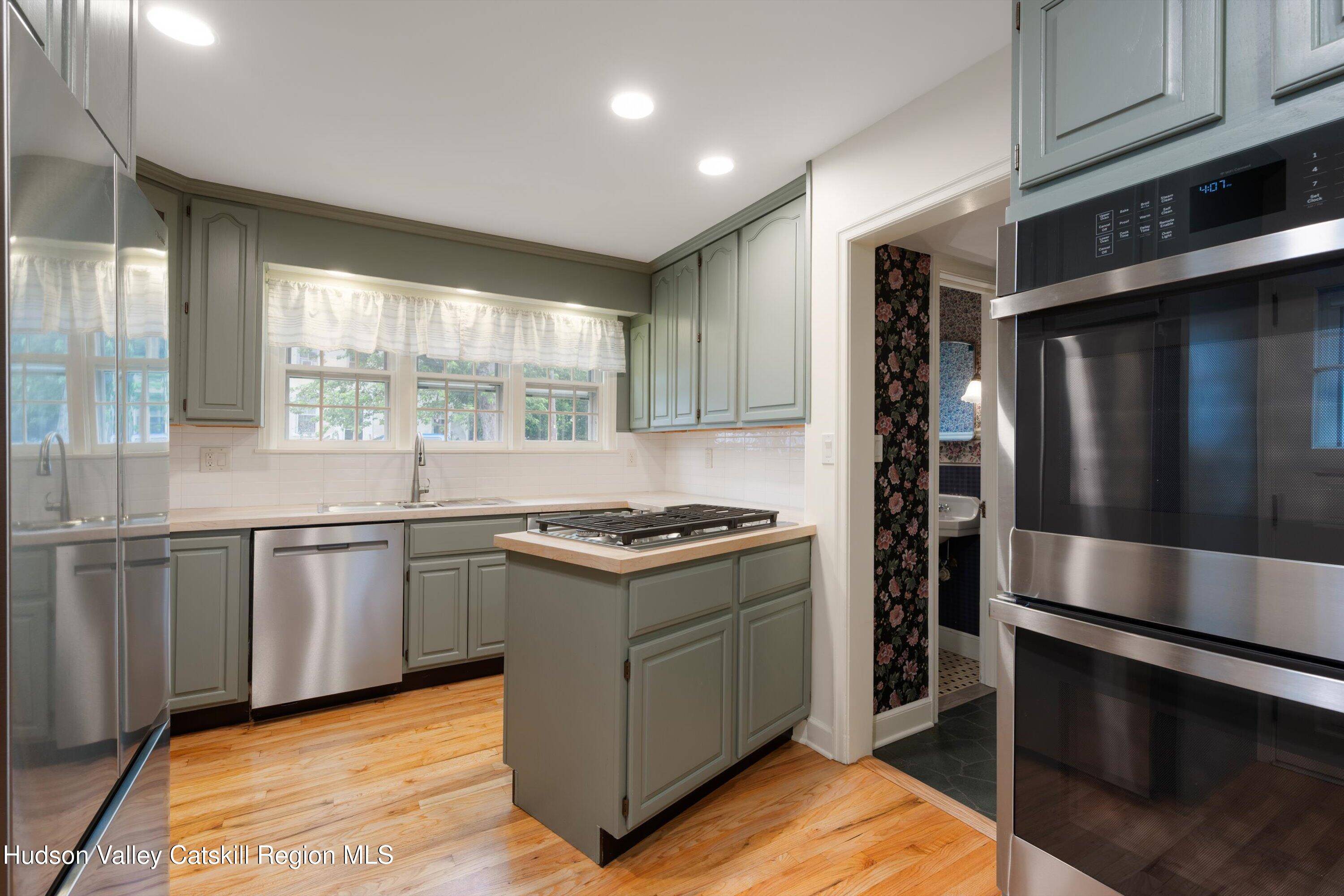 Coxsackie, NY 12051,19 Elm ST