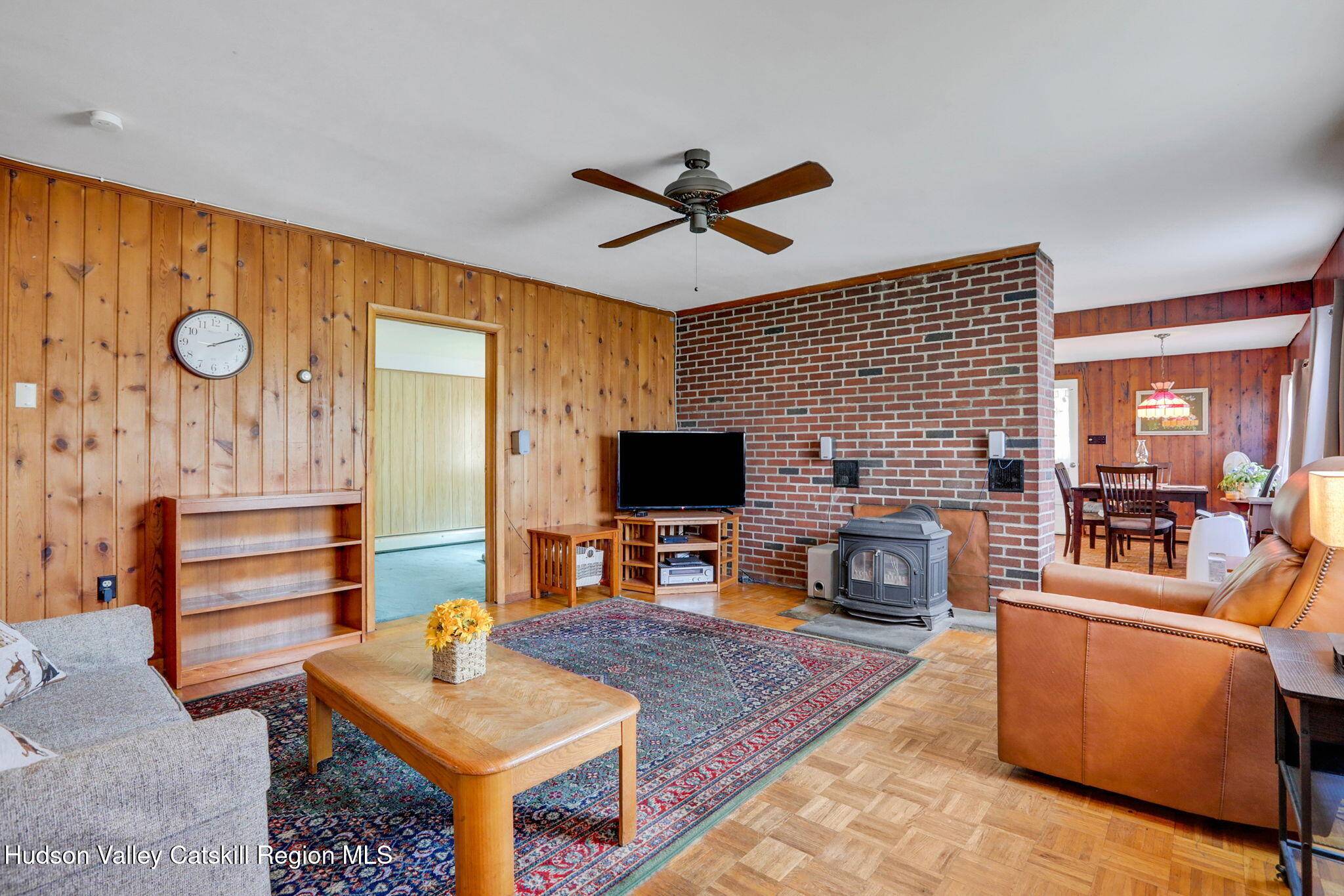 Saugerties, NY 12477,123 Railroad AVE