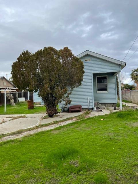 Avenal, CA 93204,516 E Madera Street