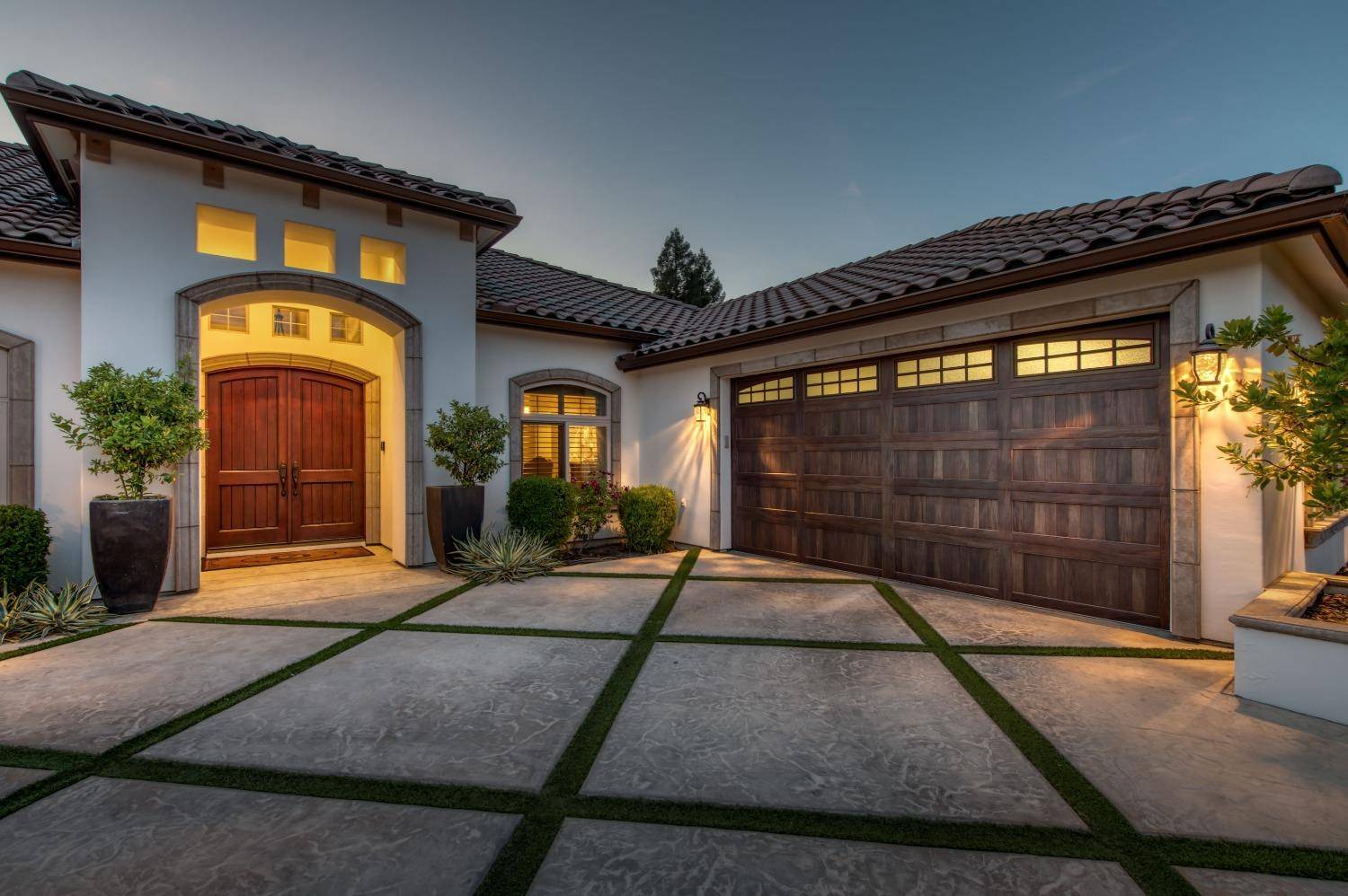 8669 N Goddard Drive Fresno, CA 93720