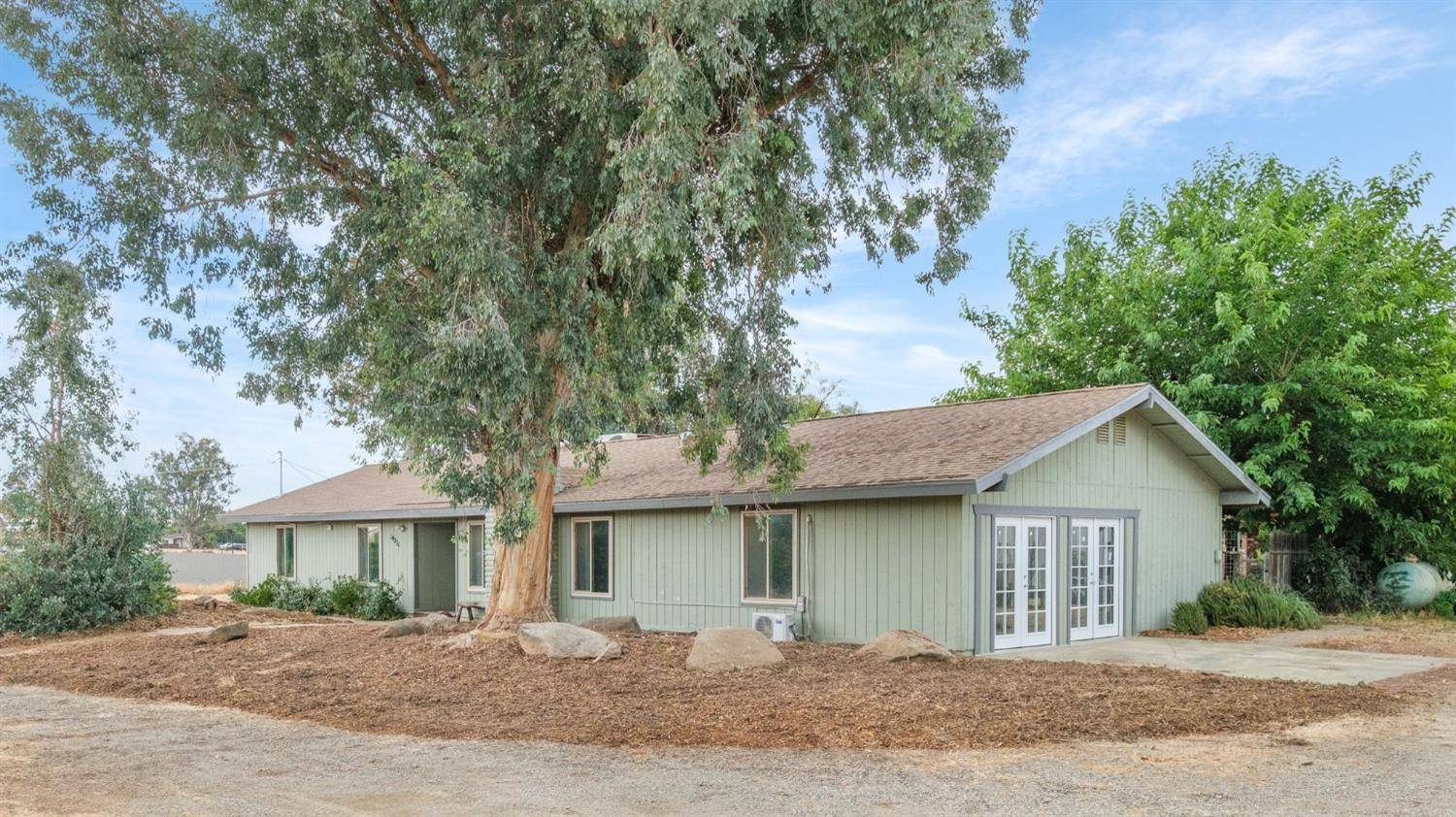 Madera, CA 93636,14221 Skyview Road