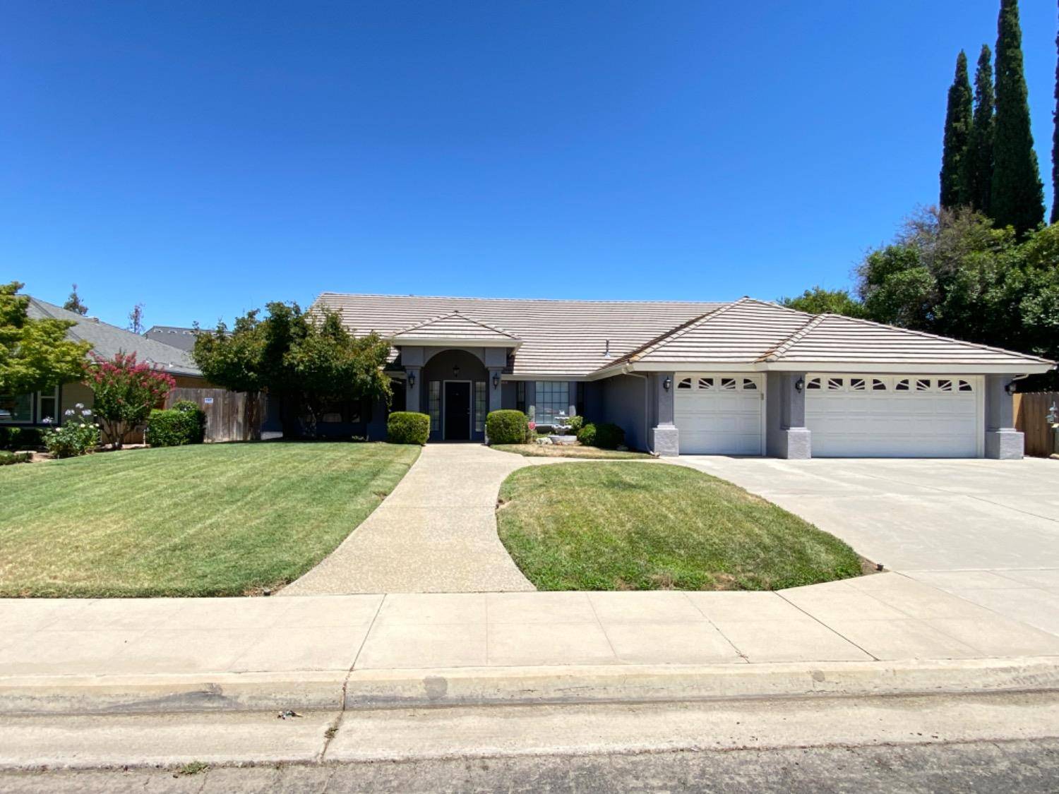 Clovis, CA 93611,3151 Magnolia Avenue