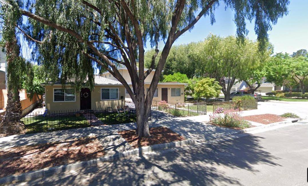 Mountain View, CA 94043,284 Elmwood Street