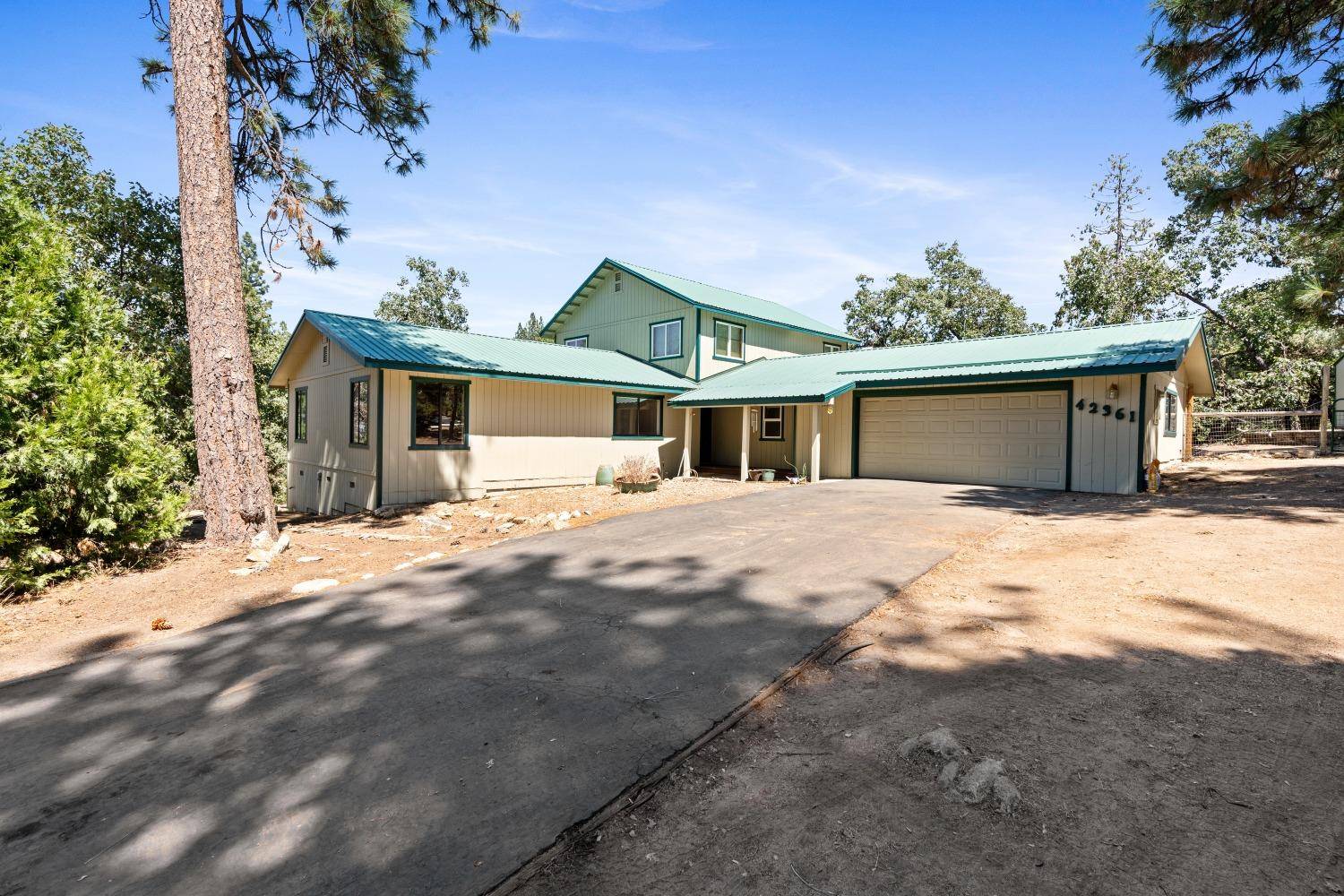 Auberry, CA 93602,42361 Bald Mountain Road