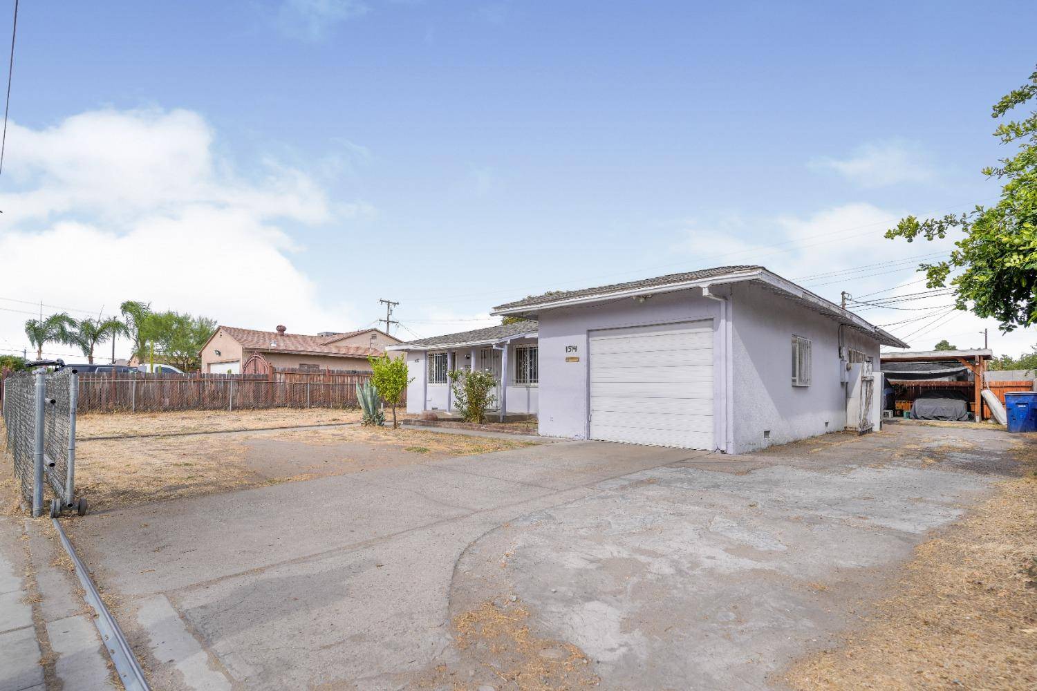 Fresno, CA 93703,1514 N Cedar Avenue