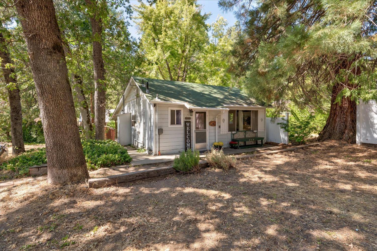 Oakhurst, CA 93644,45144 Cedar Springs Road