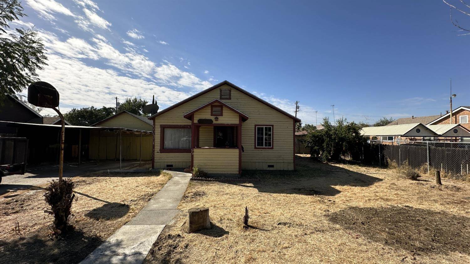 Avenal, CA 93204,512 E Stanislaus Street