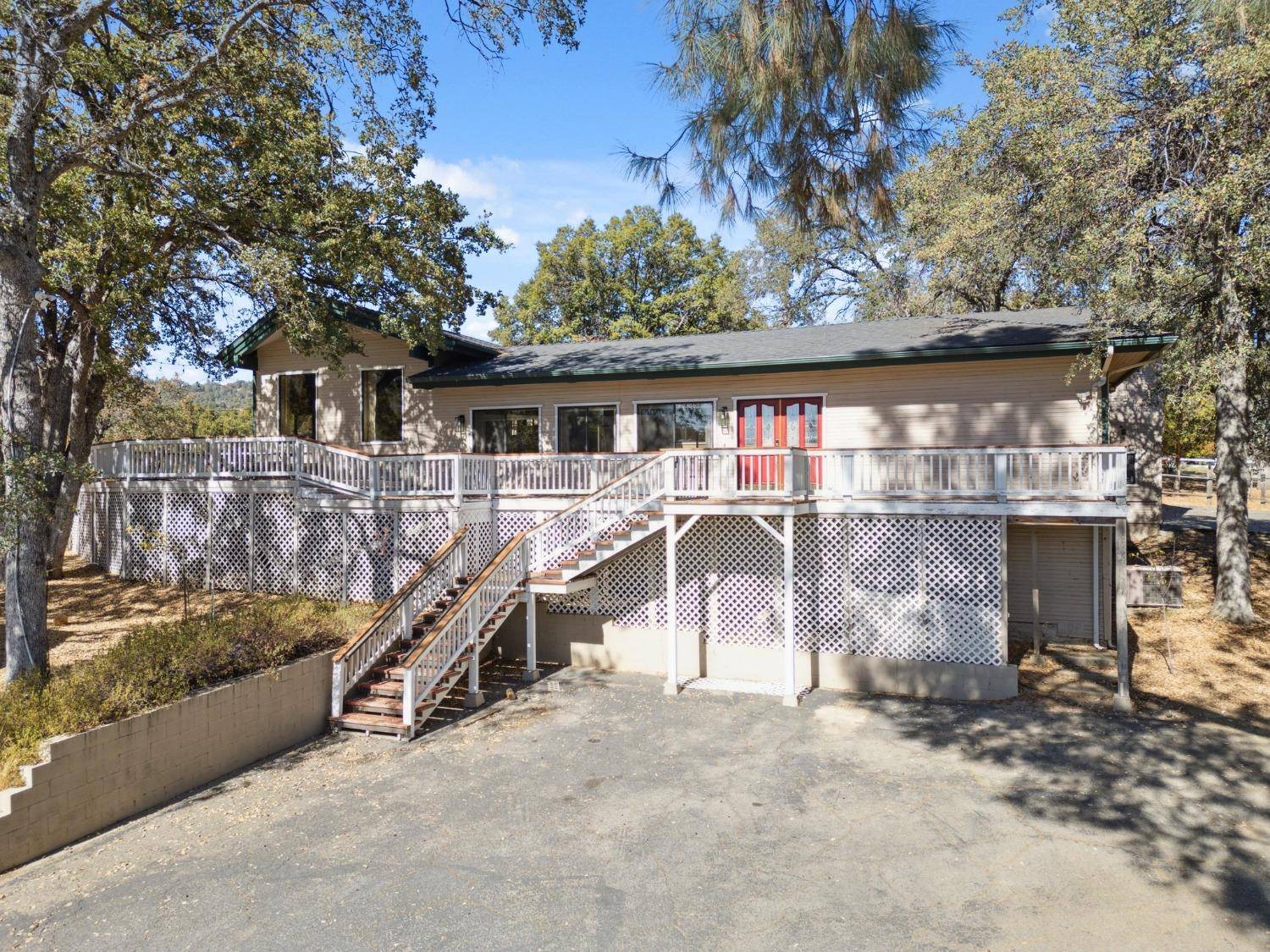 Oakhurst, CA 93644,42488 Maples Lane