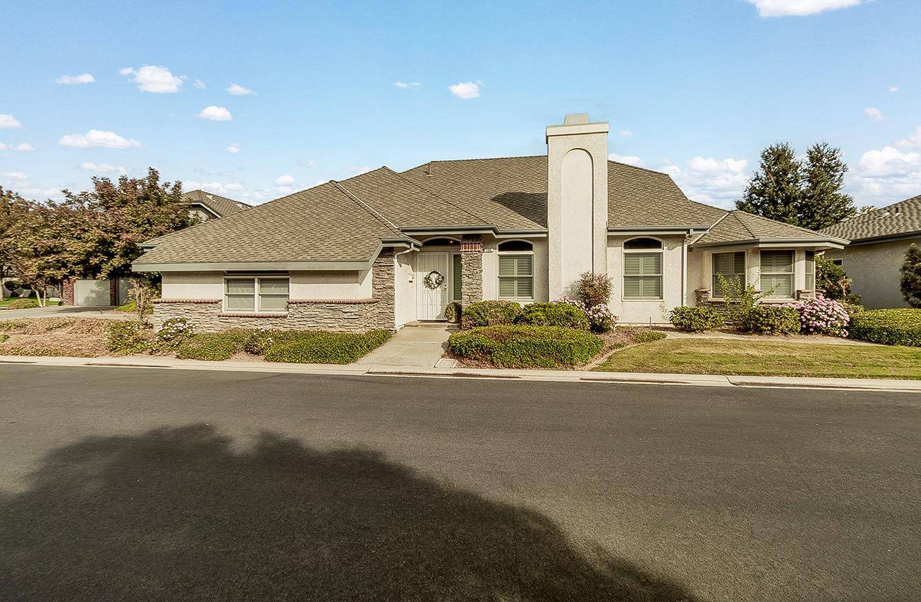 Reedley, CA 93654,180 W Cambridge Drive