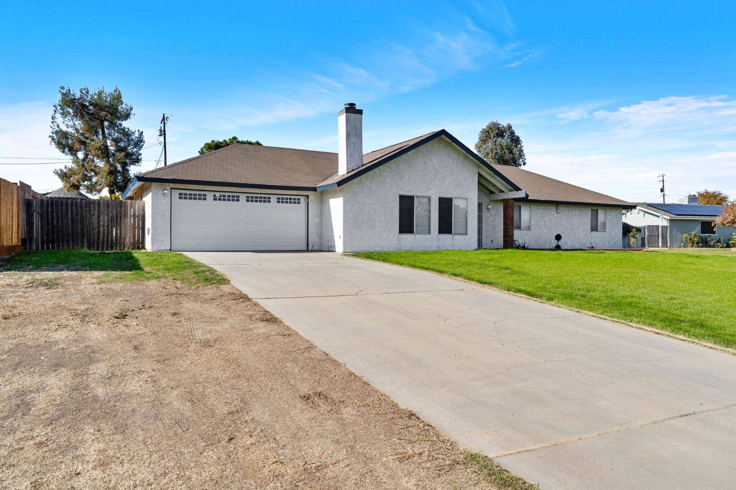 Madera, CA 93638,18216 Ridgedale Drive