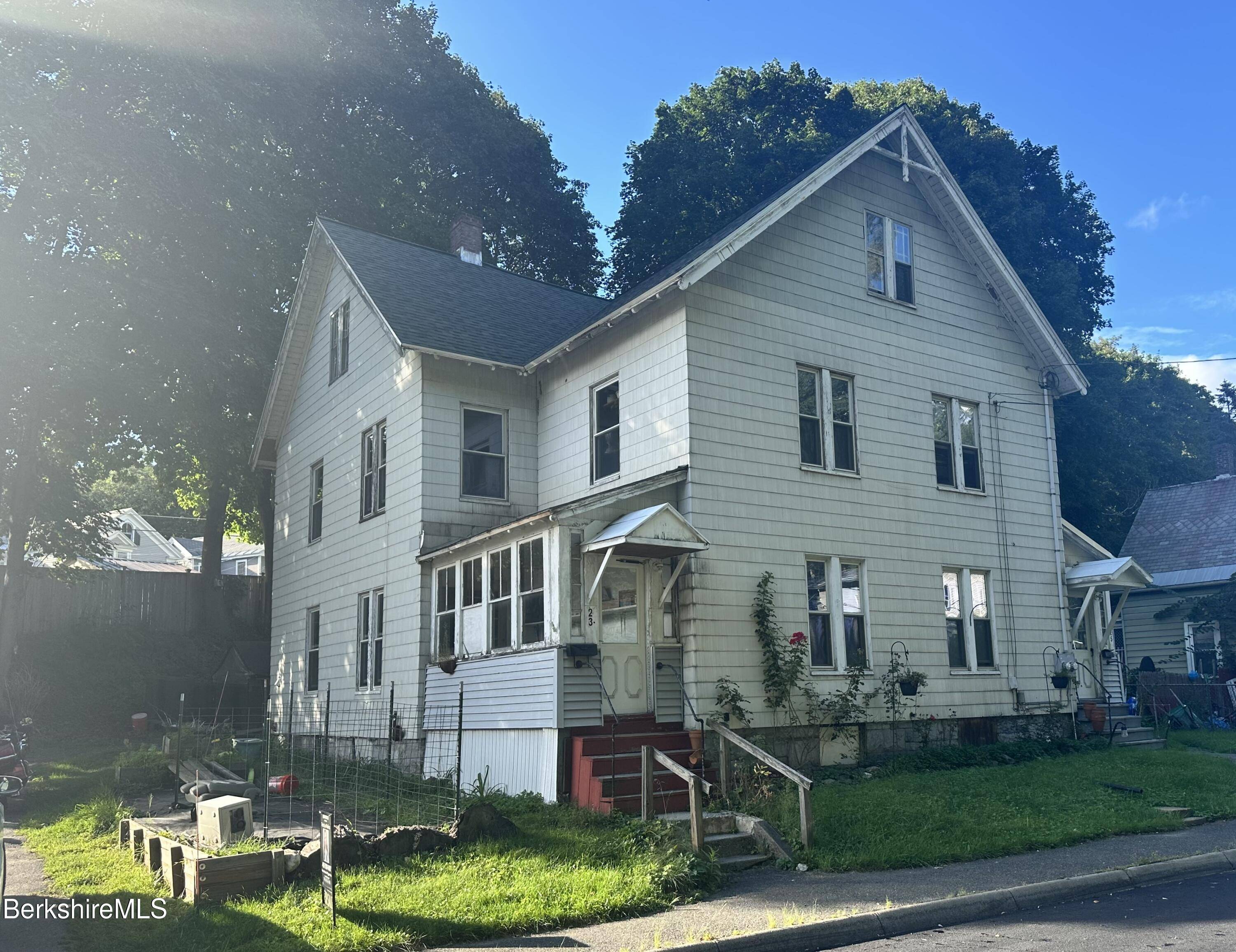 North Adams, MA 01247,23-25 Brooklyn St