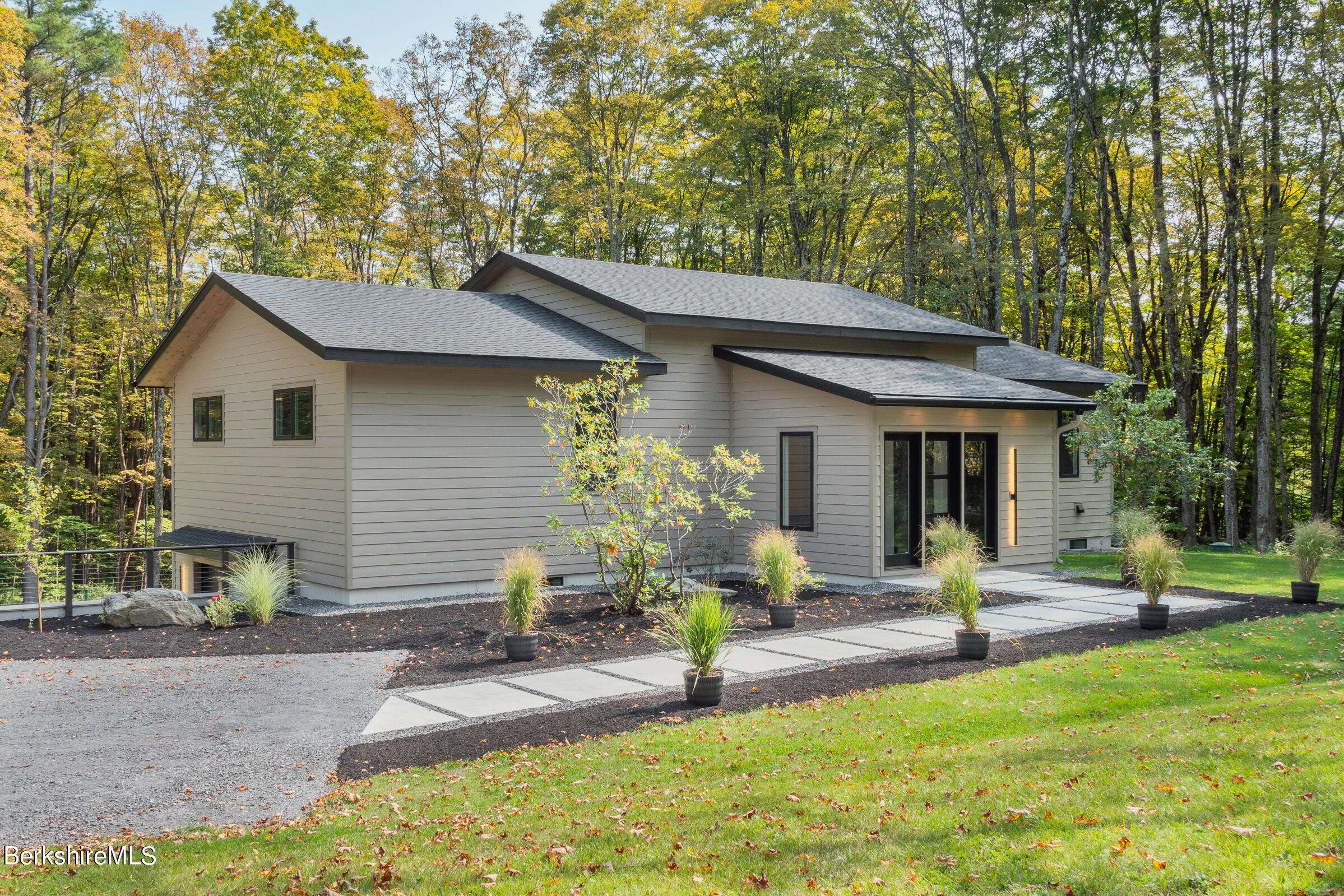 Monterey, MA 01245,112 Tyringham Rd