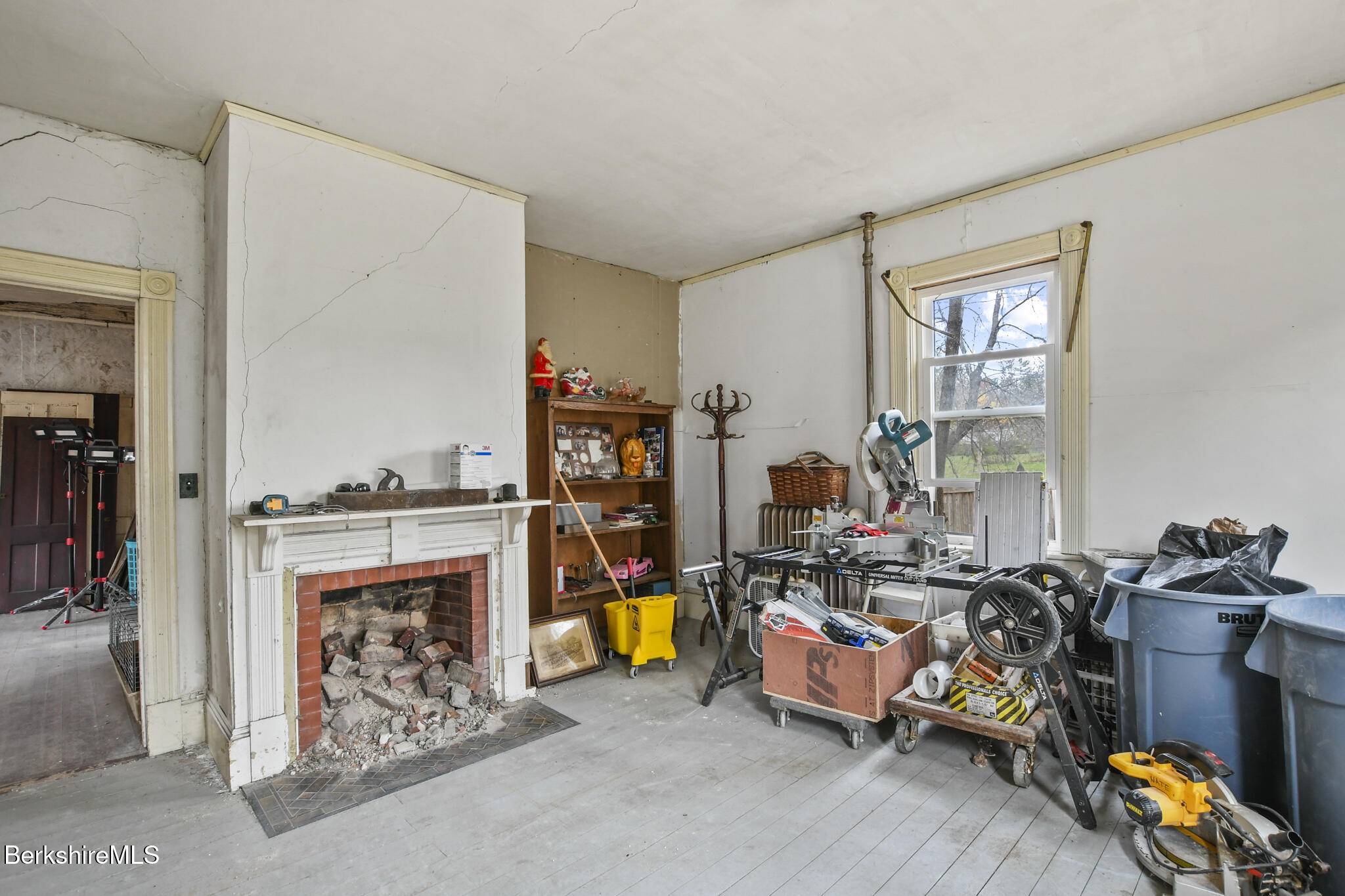 Lenox, MA 01240,1 Pittsfield Rd
