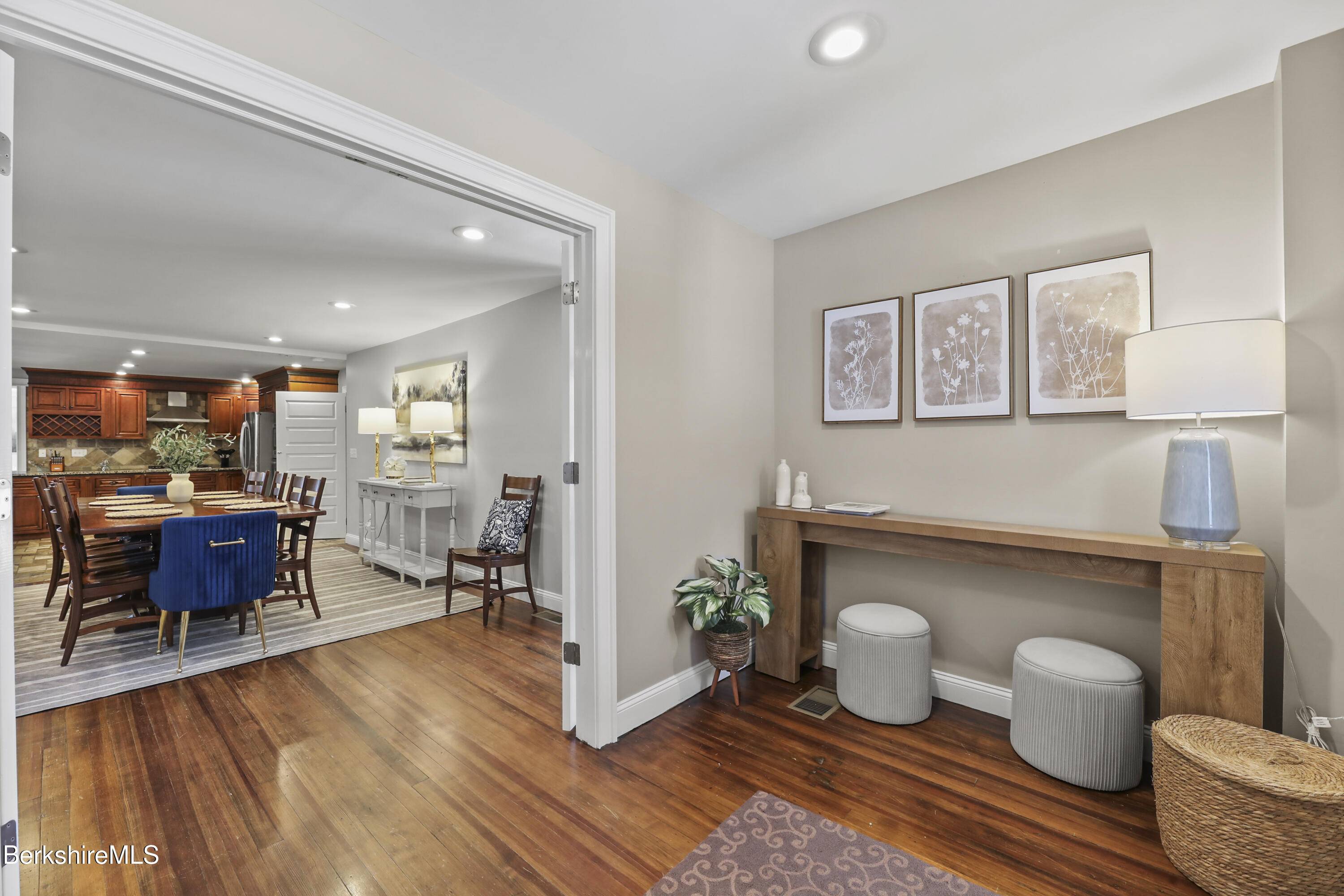 Stockbridge, MA 01262,1 Devon Rd