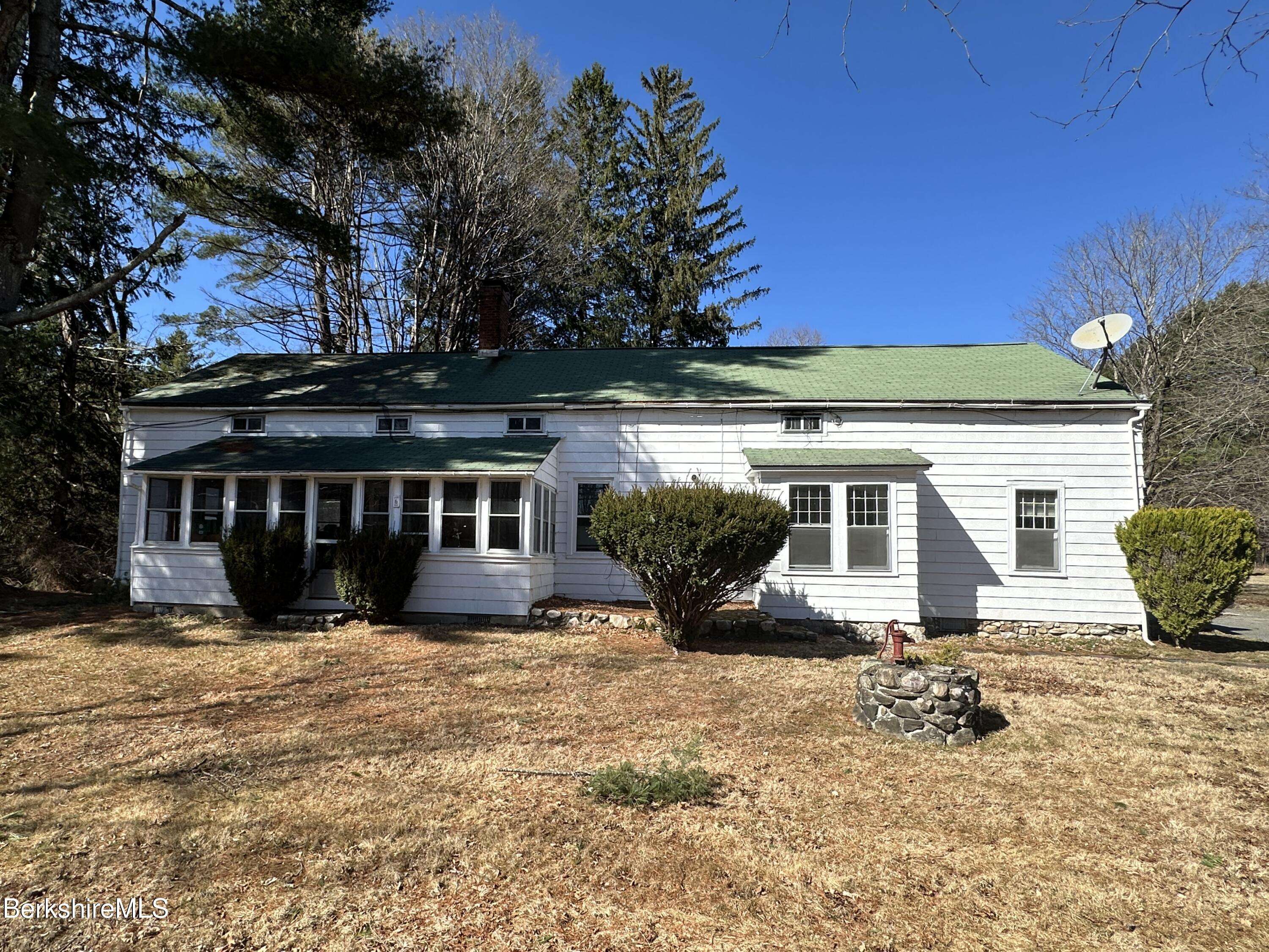 Egremont, MA 01258,6 Main St