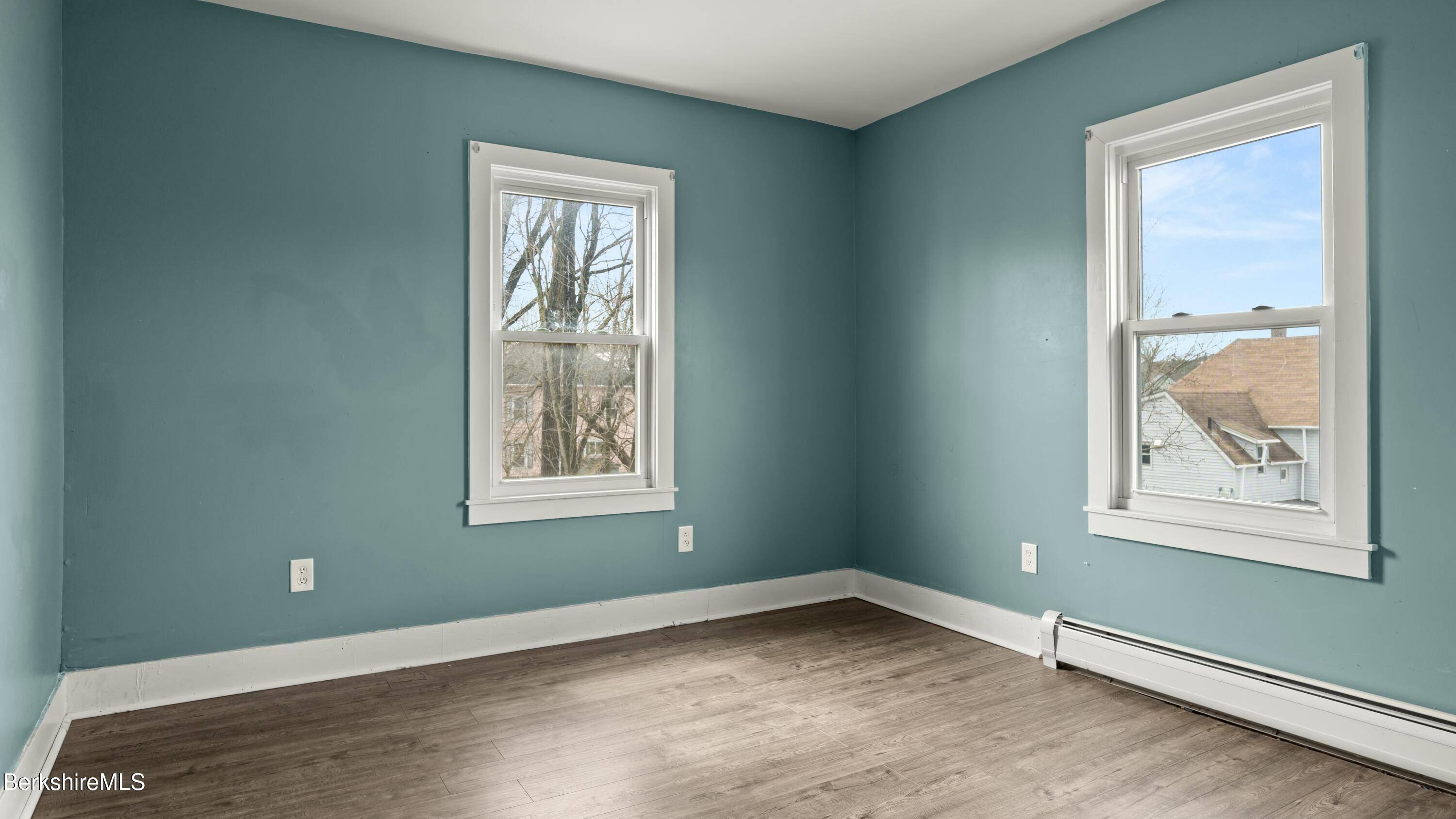 Pittsfield, MA 01201,217-219 Bradford St