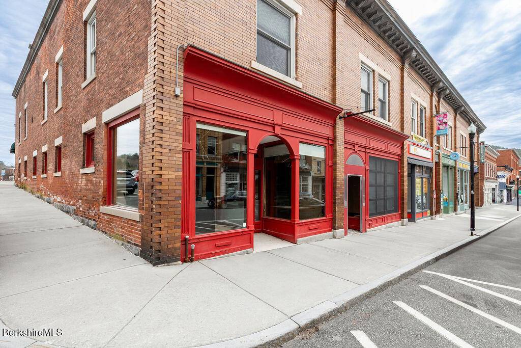 Great Barrington, MA 01230,42/44 Railroad St
