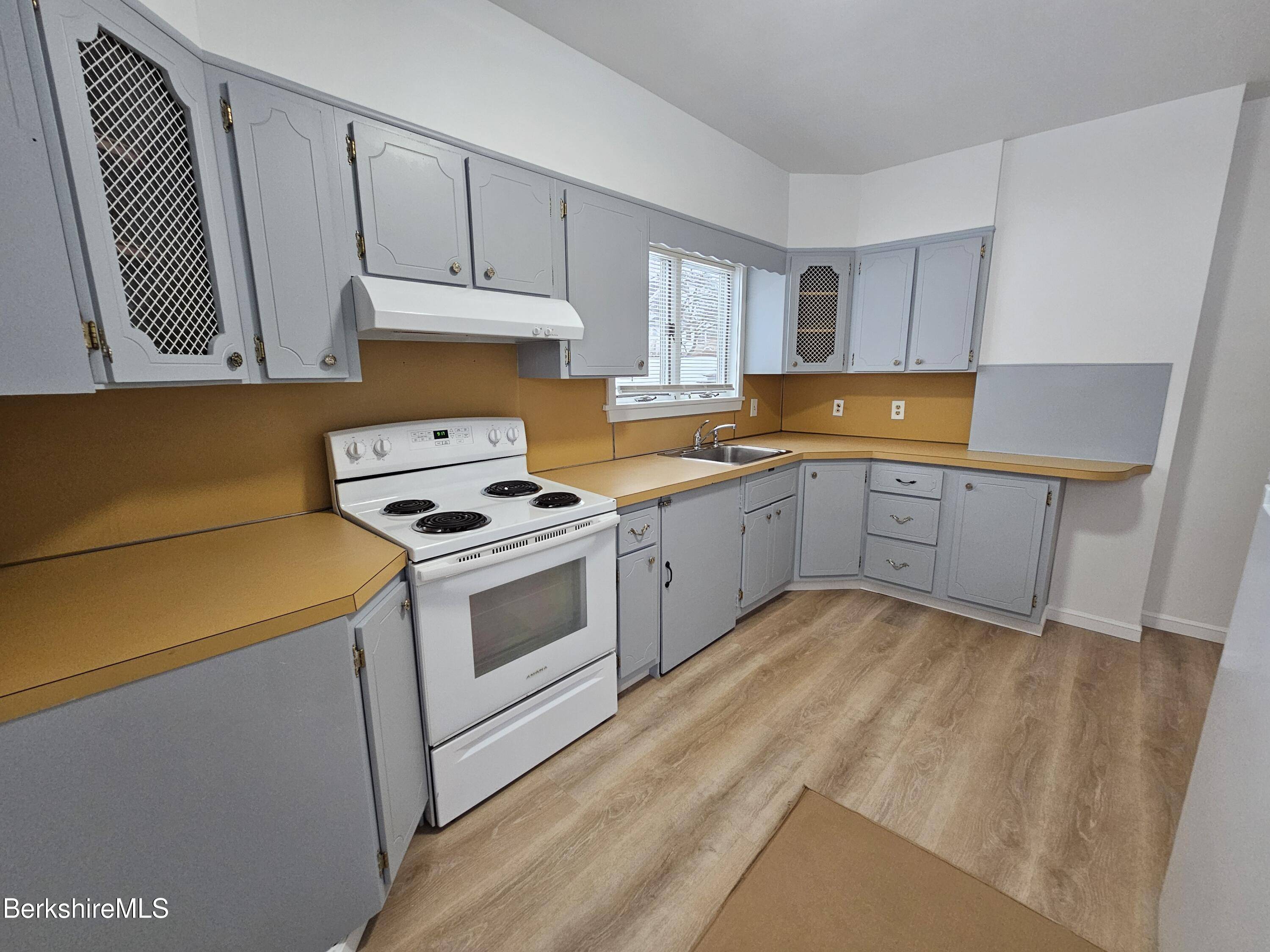 Pittsfield, MA 01201,147 Dalton Ave