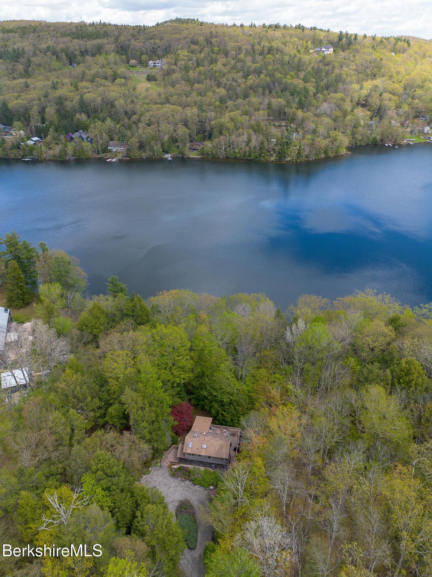 Monterey, MA 01245,20 Lakeside Ter