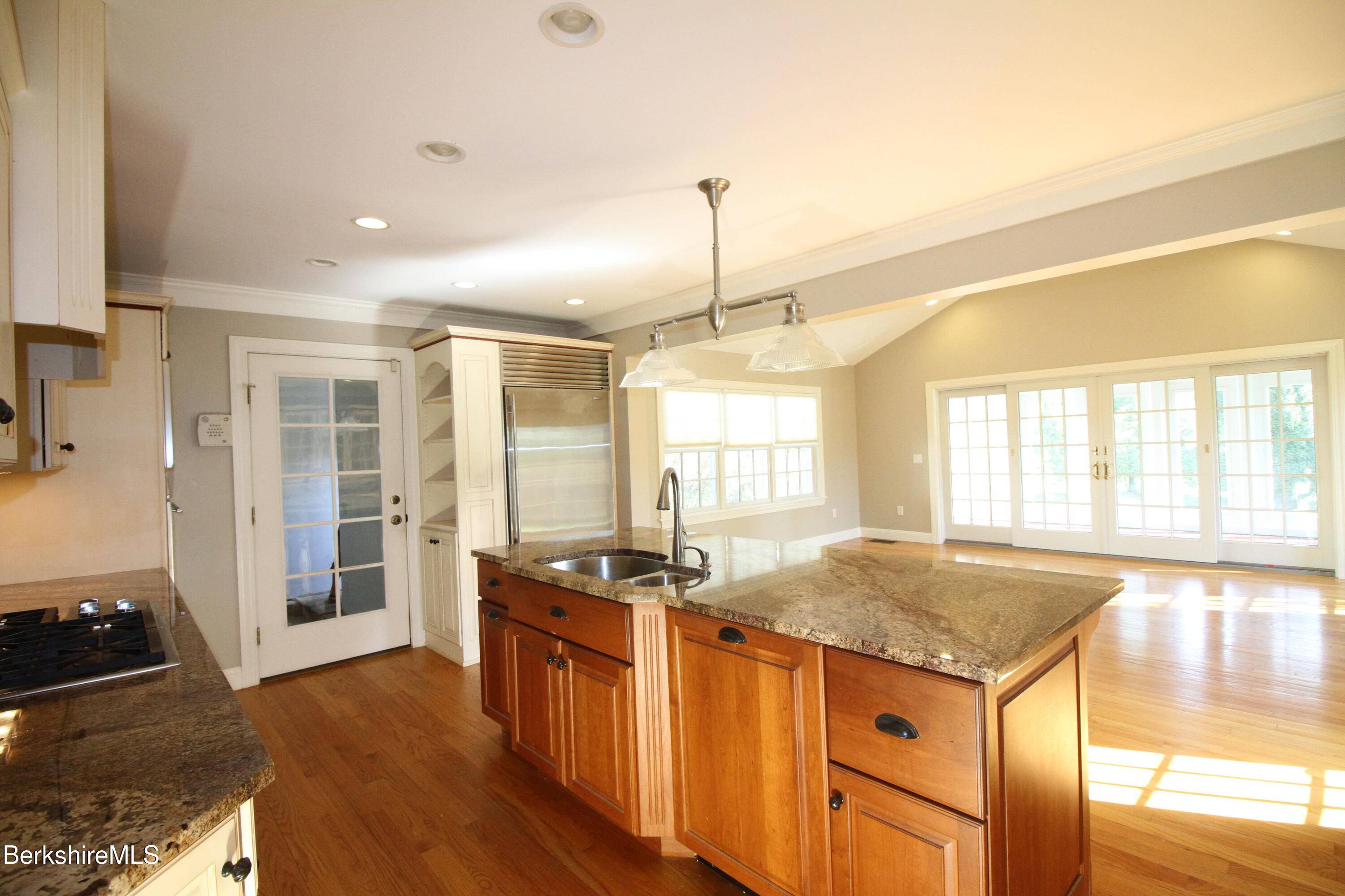 Pittsfield, MA 01201,51 Anita Dr