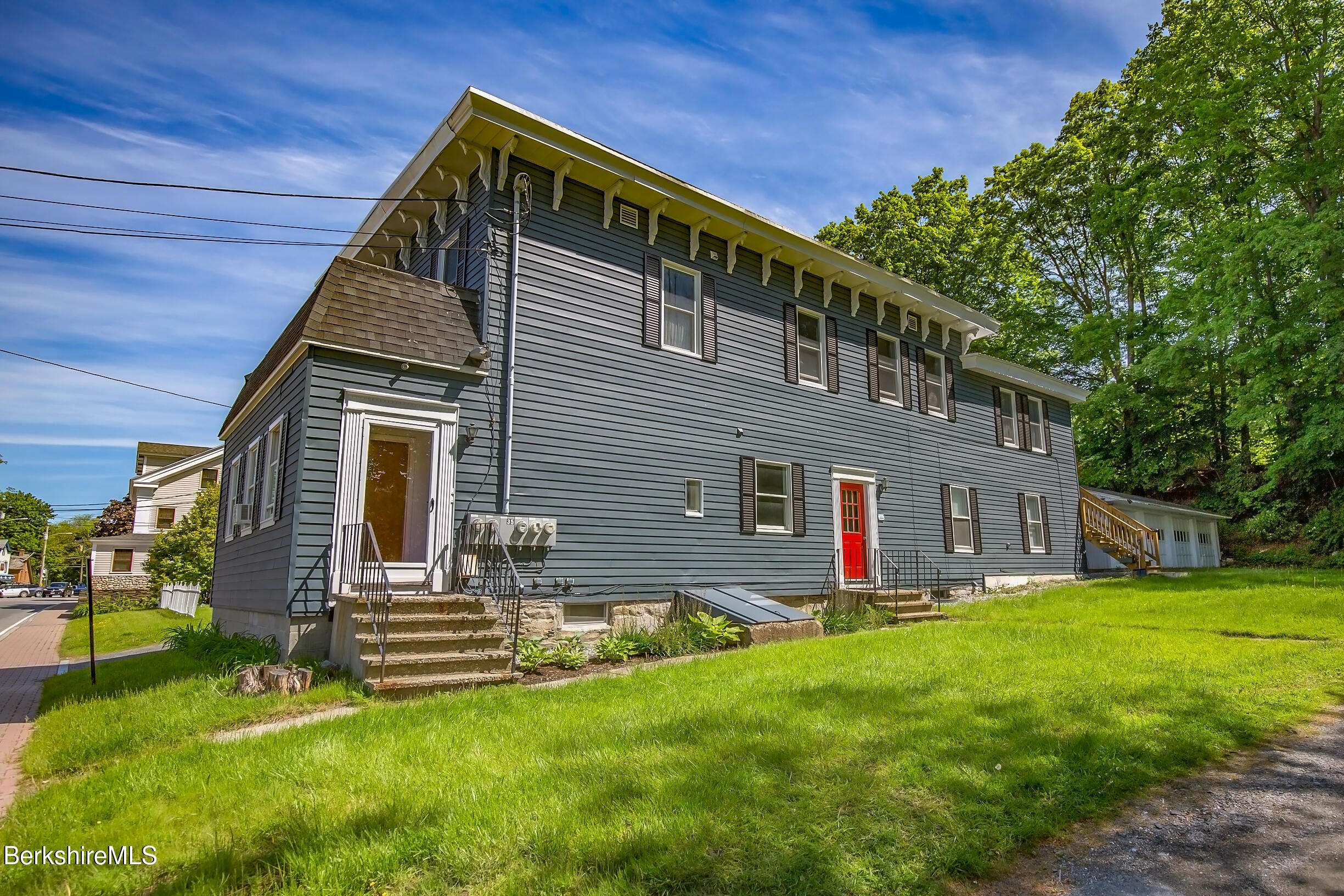 West Stockbridge, MA 01266,35 Main St