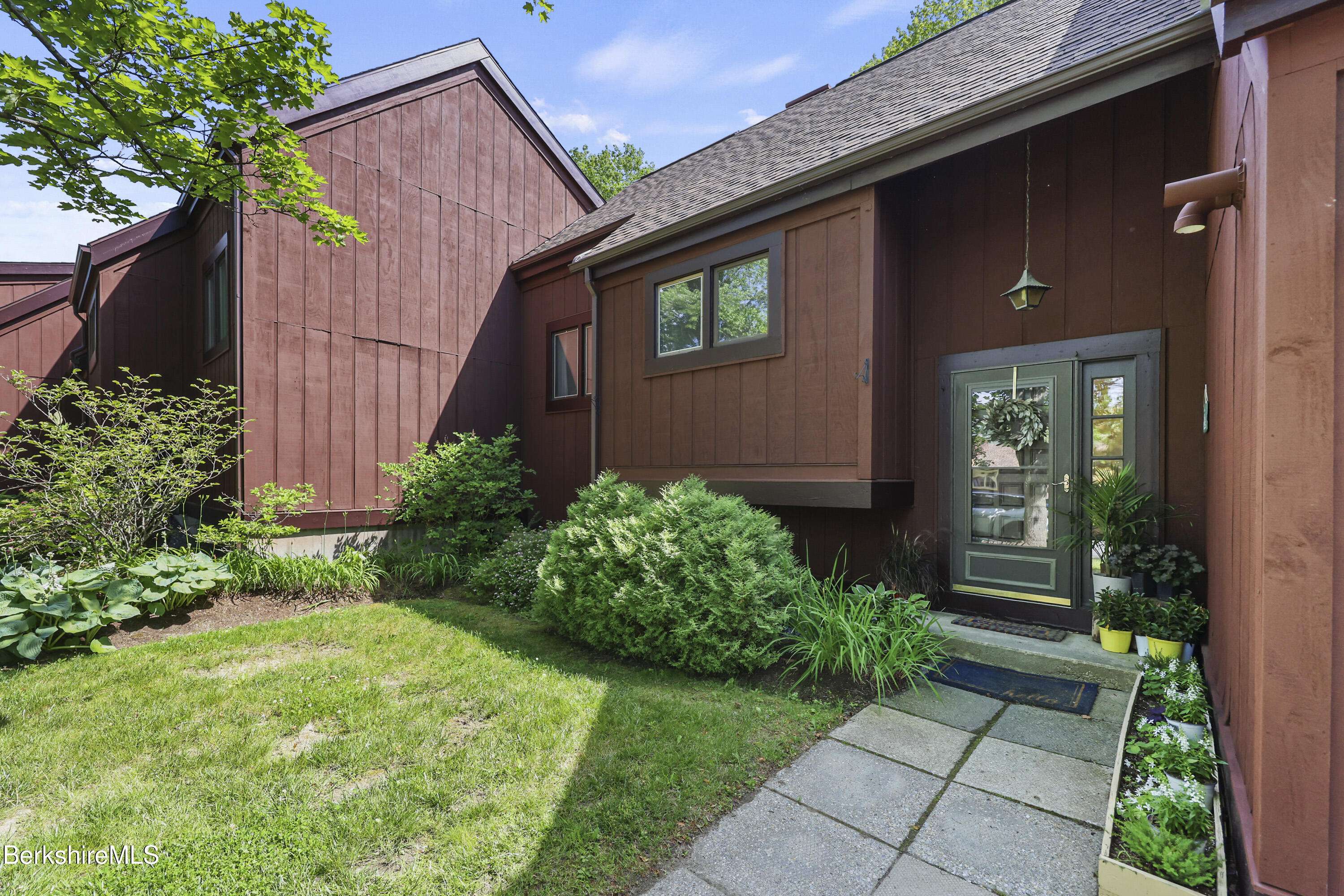 Williamstown, MA 01267,5 Windflower WAY