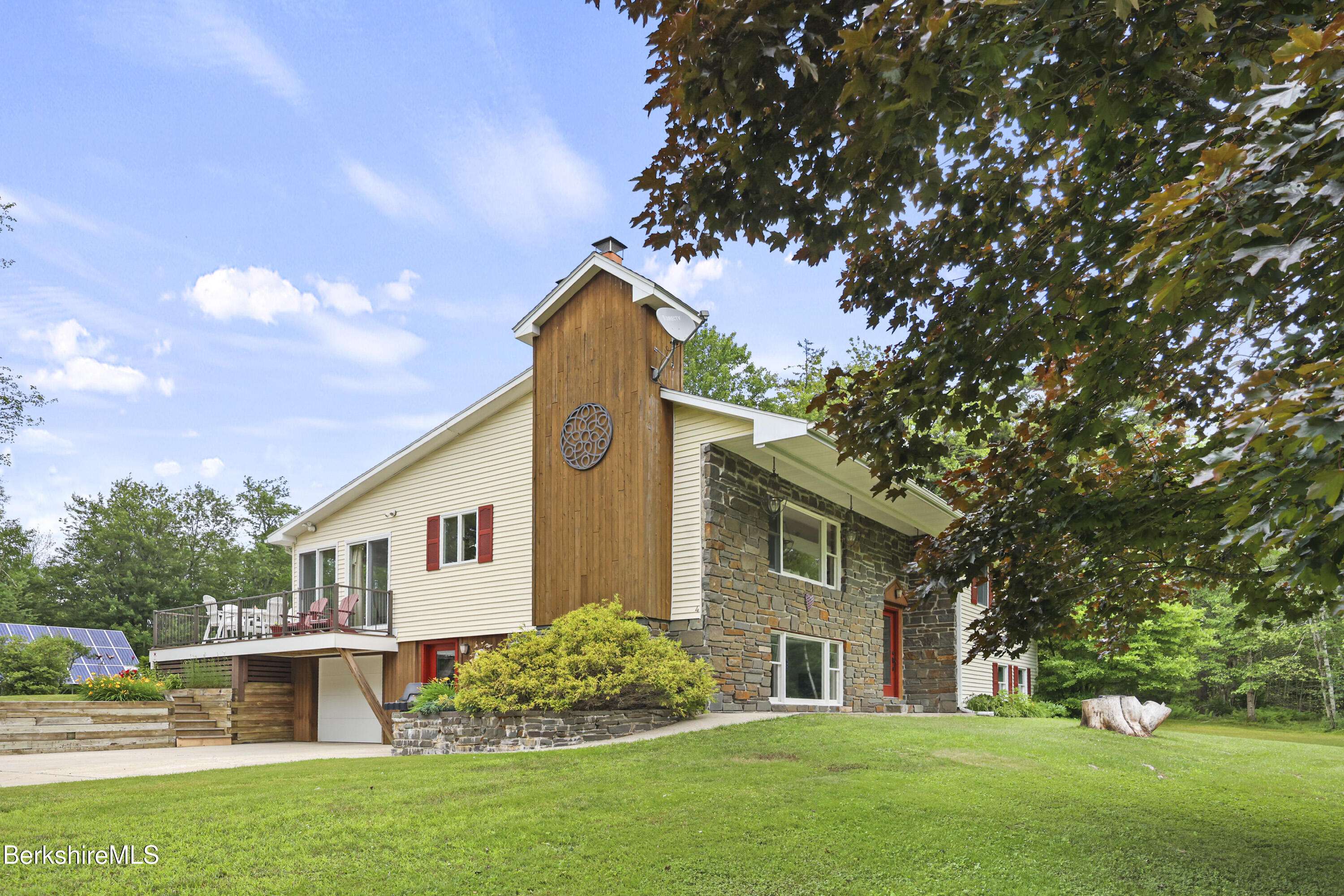 Peru, MA 01235,4 Birch Hill Rd