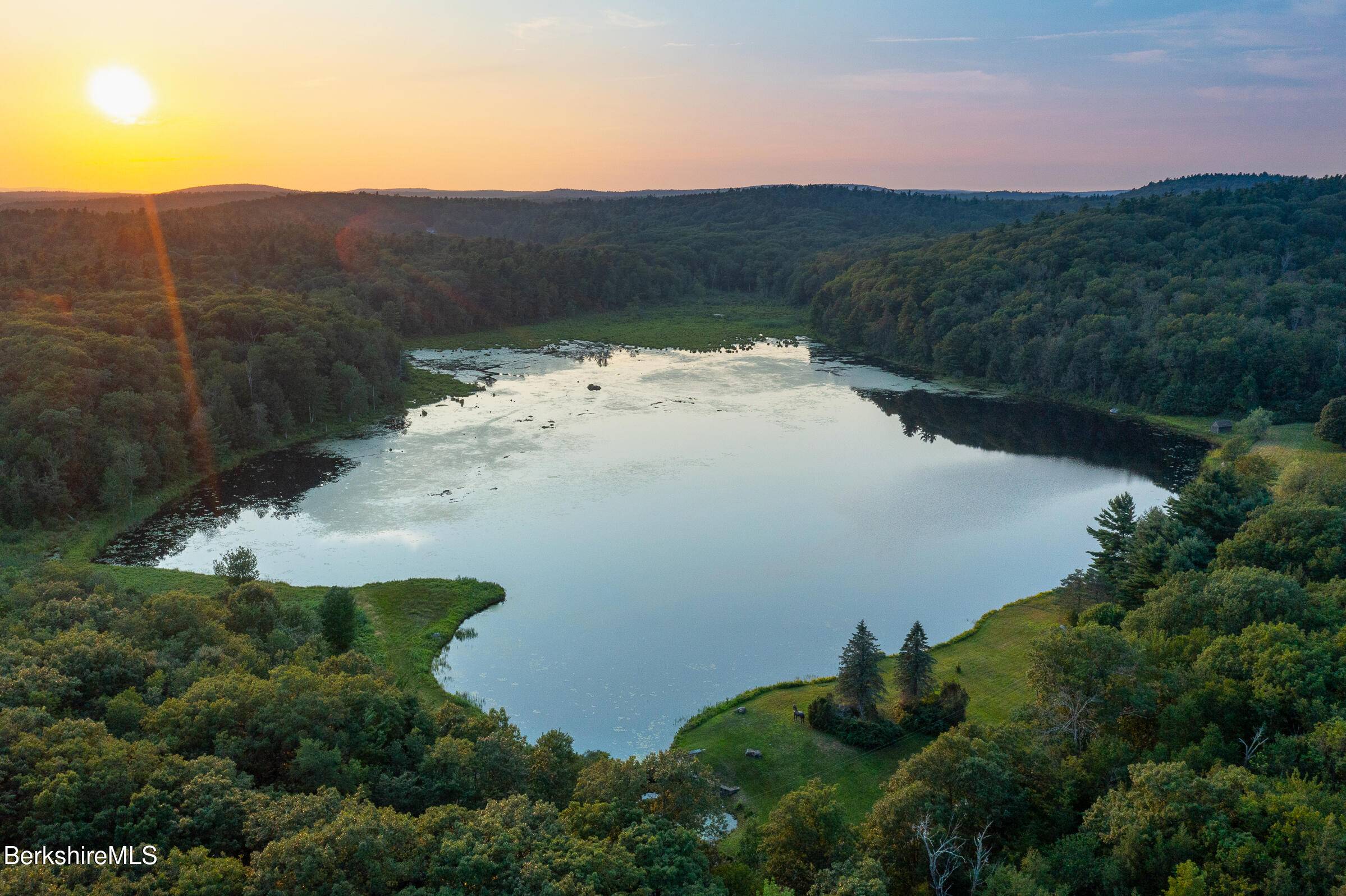 Sandisfield, MA 01255,19 Roberts Rd