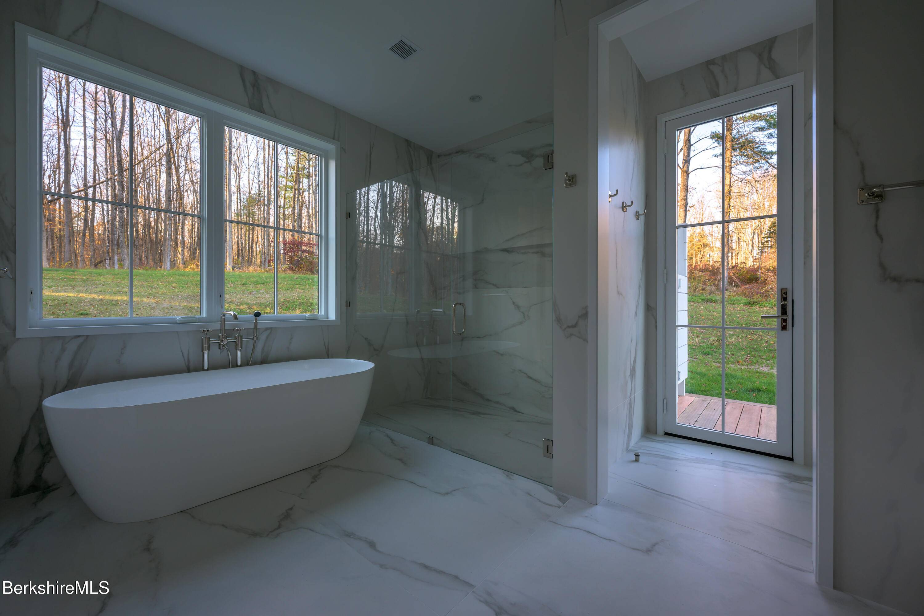 Stockbridge, MA 01262,21A Interlaken Rd