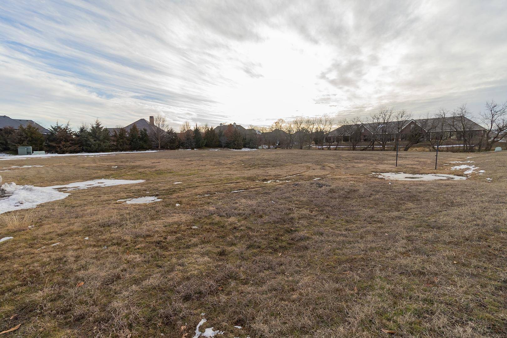 Wichita, KS 67206,.93 +/- Acres E 21st St. N.